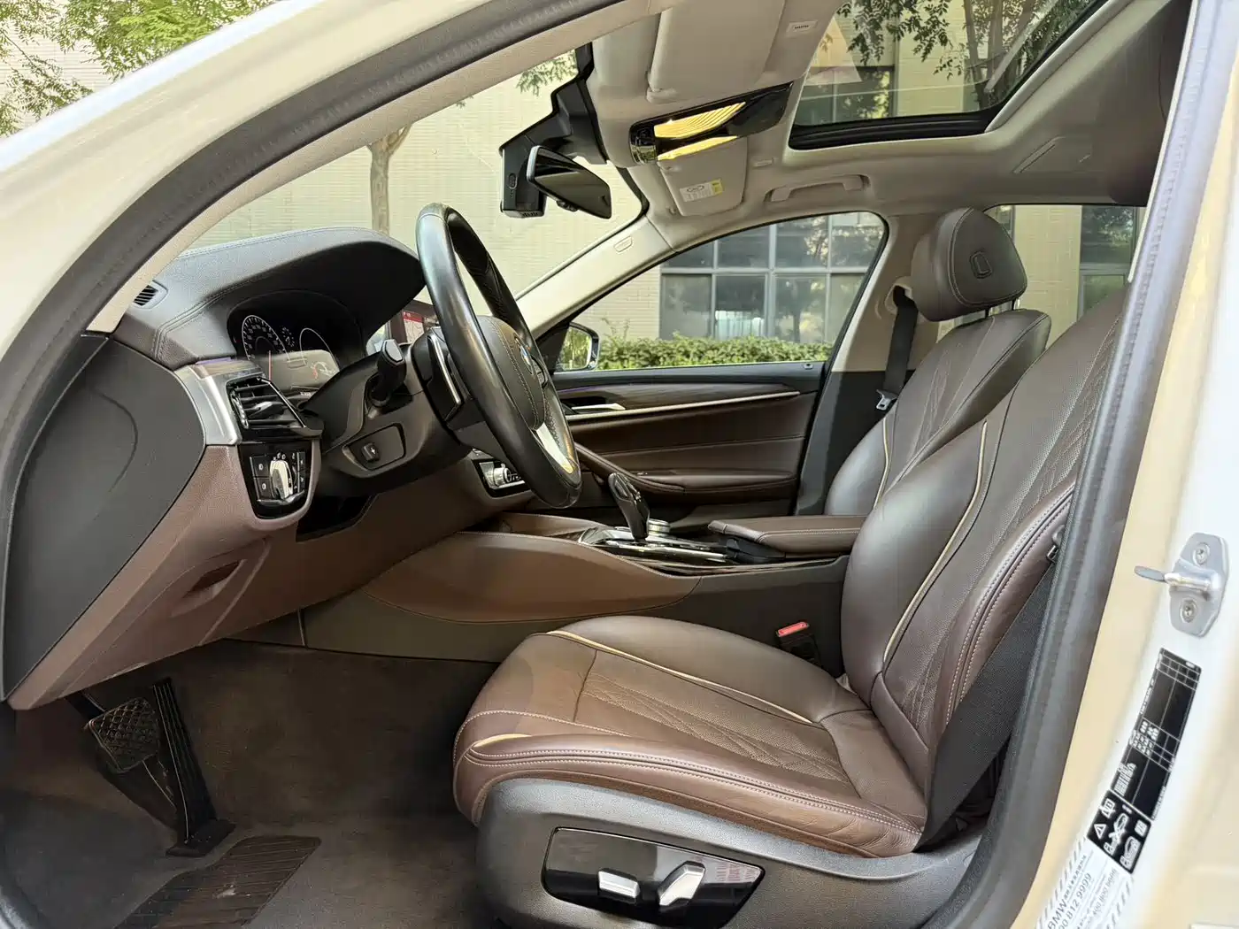 BMW 5 Series 2019 530Li xDrive Luxury Package фото 4