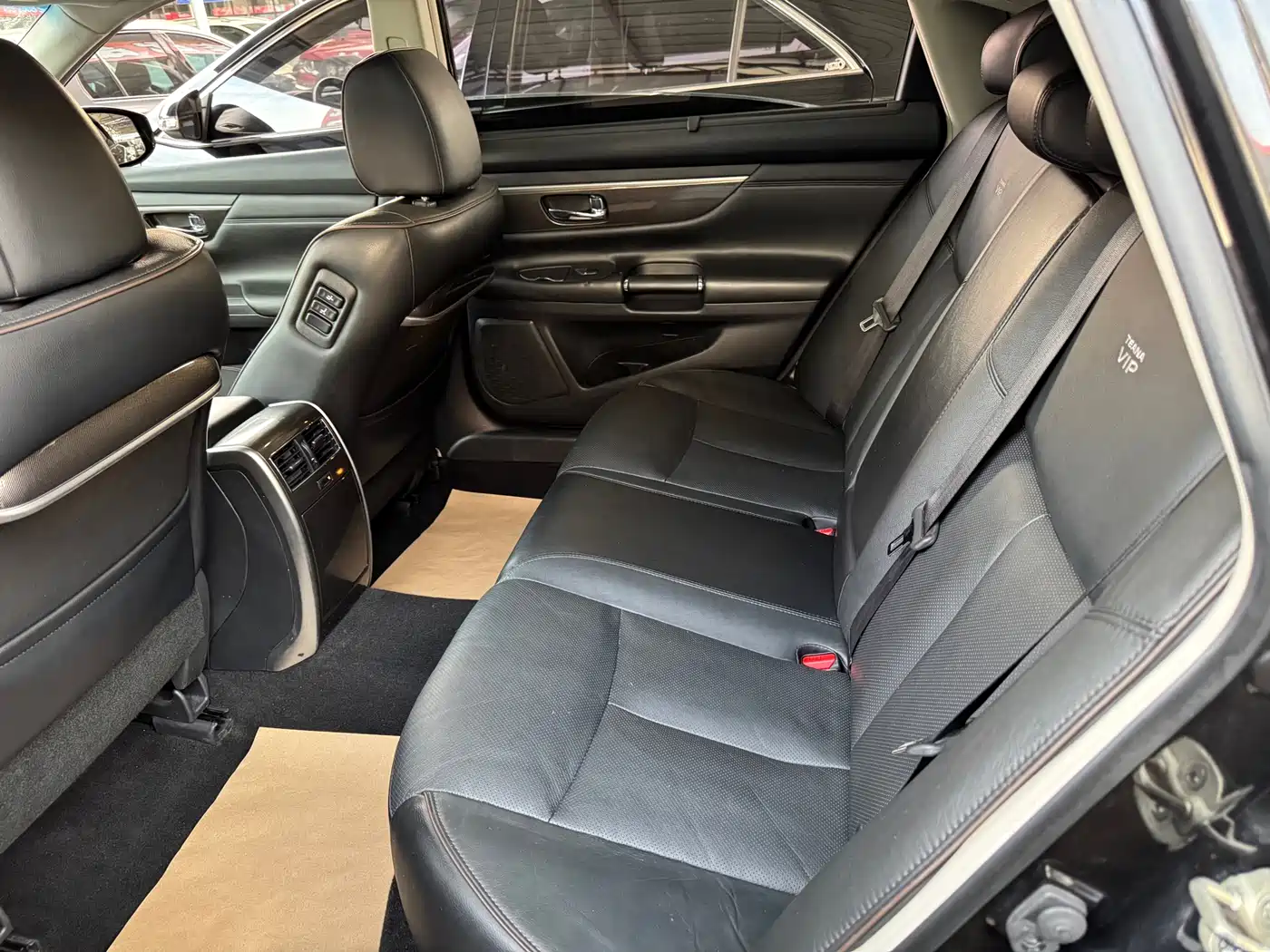 Фото 7 - Nissan Teana