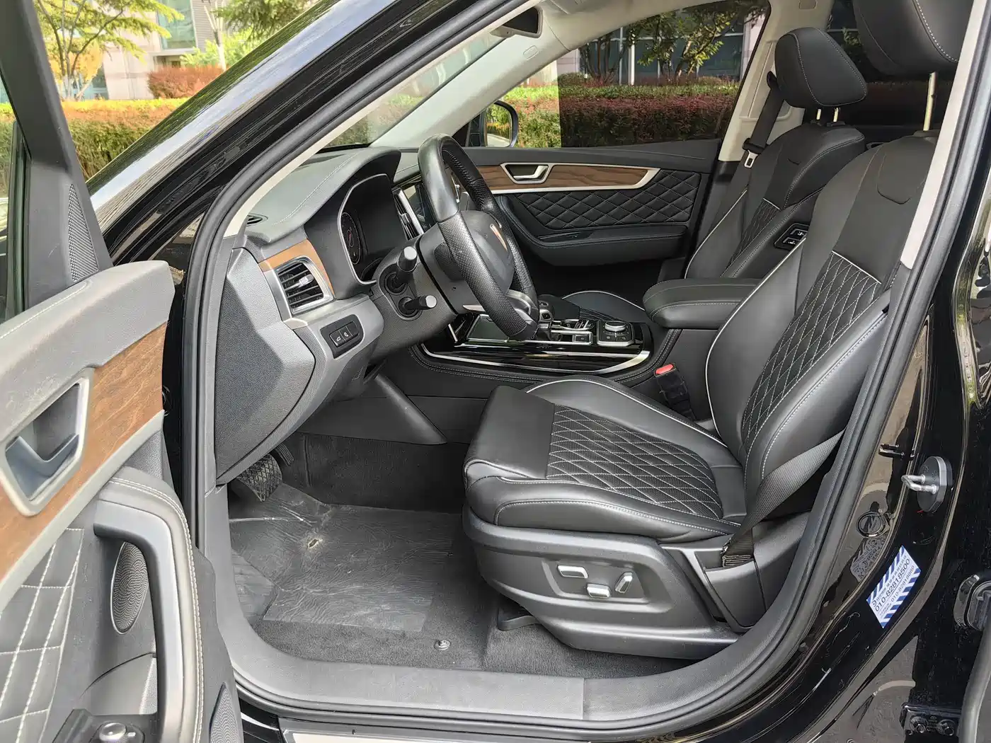 Hongqi HS7 2019 3.0T Automatic 4WD Smart Connection Flag Smooth Edition фото 27