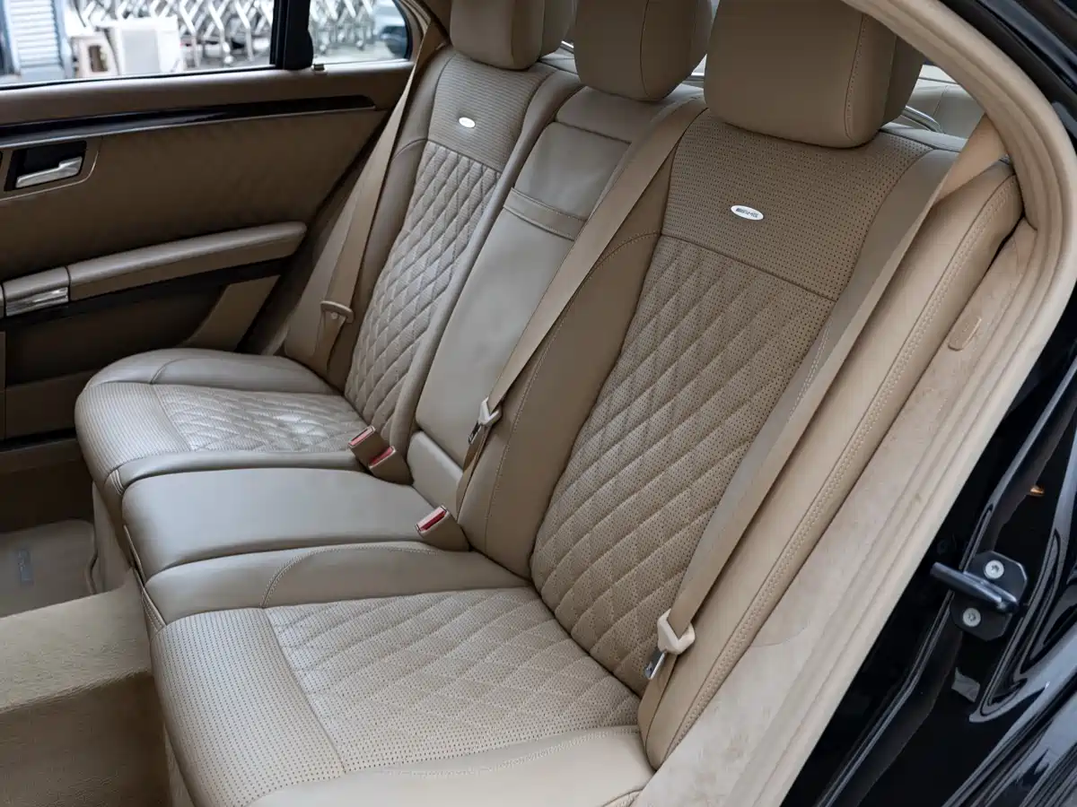 Mercedes-Benz S-Class AMG 2010 AMG S 65 фото 22