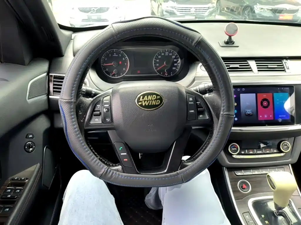 Landwind X7 2017 2015 2.0T Panorama Premium