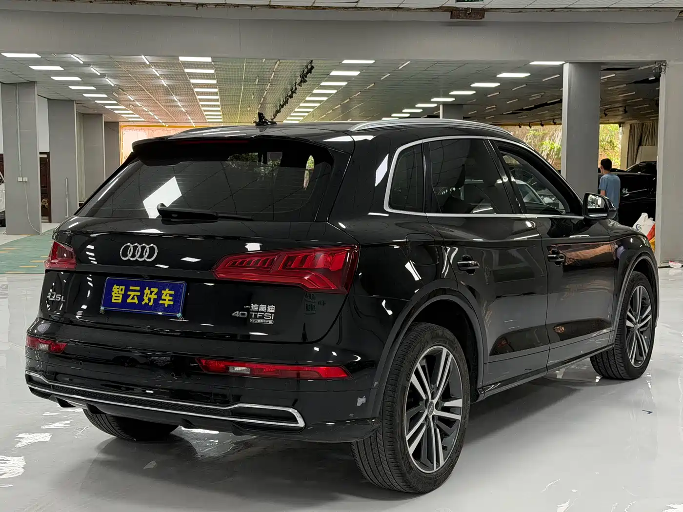 Audi Q5L 2020 40 TFSI Prestige Fashion фото 9