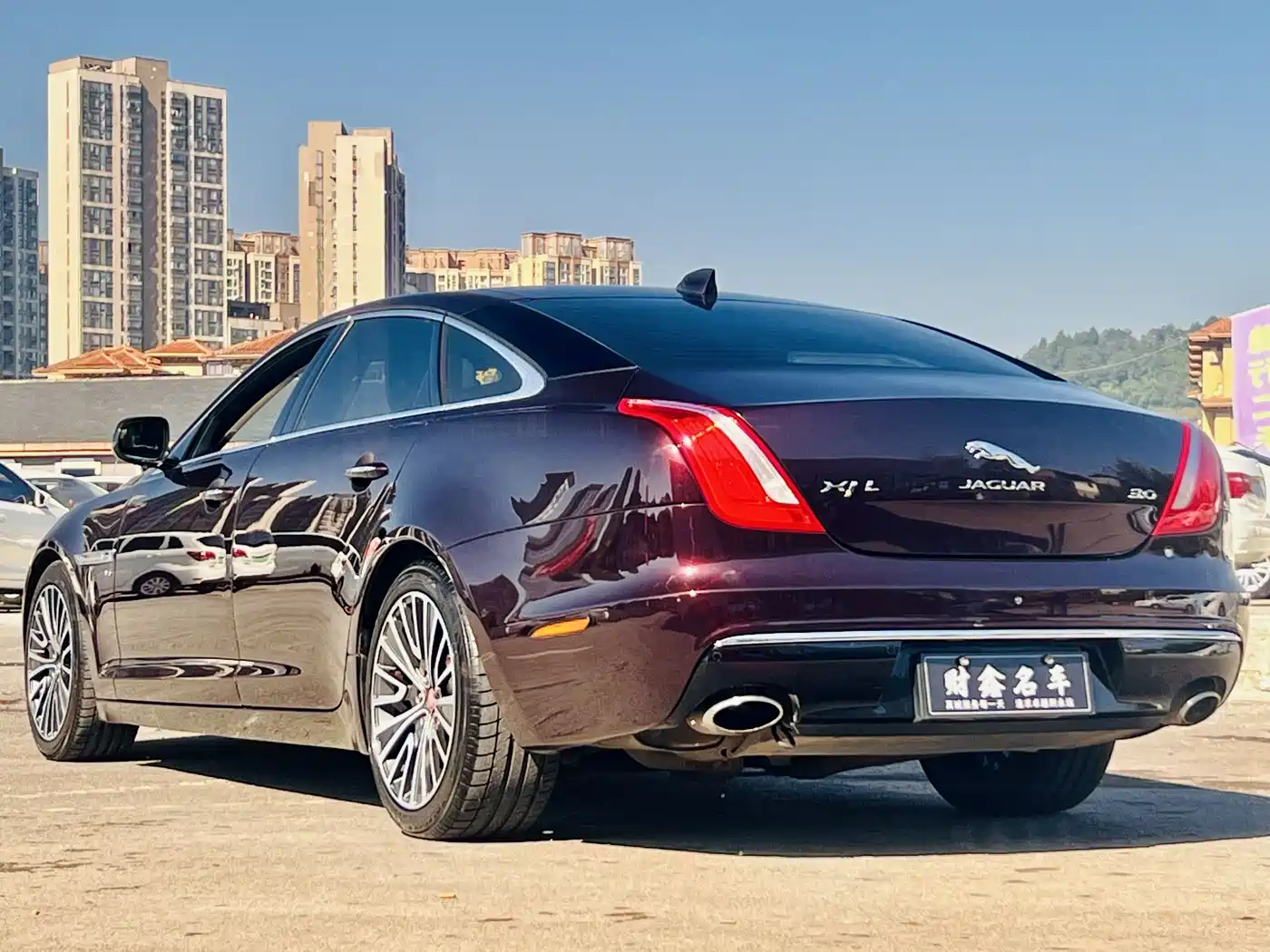 Jaguar XJ 2018 2018 XJL 3.0 SC 2WD Elegant Business Edition