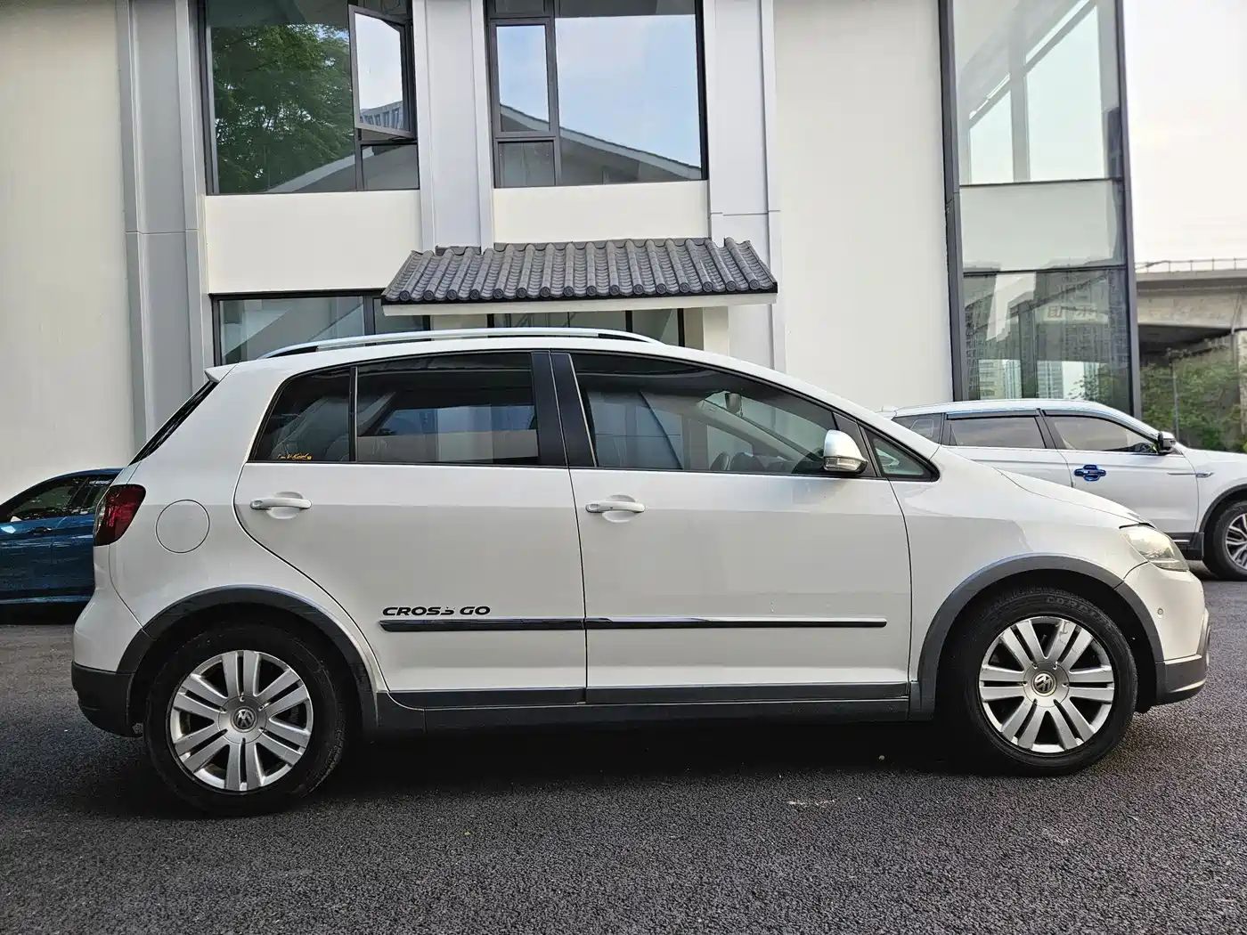Volkswagen Golf (Import) 2011 1.4TSI Cross Golf фото 10