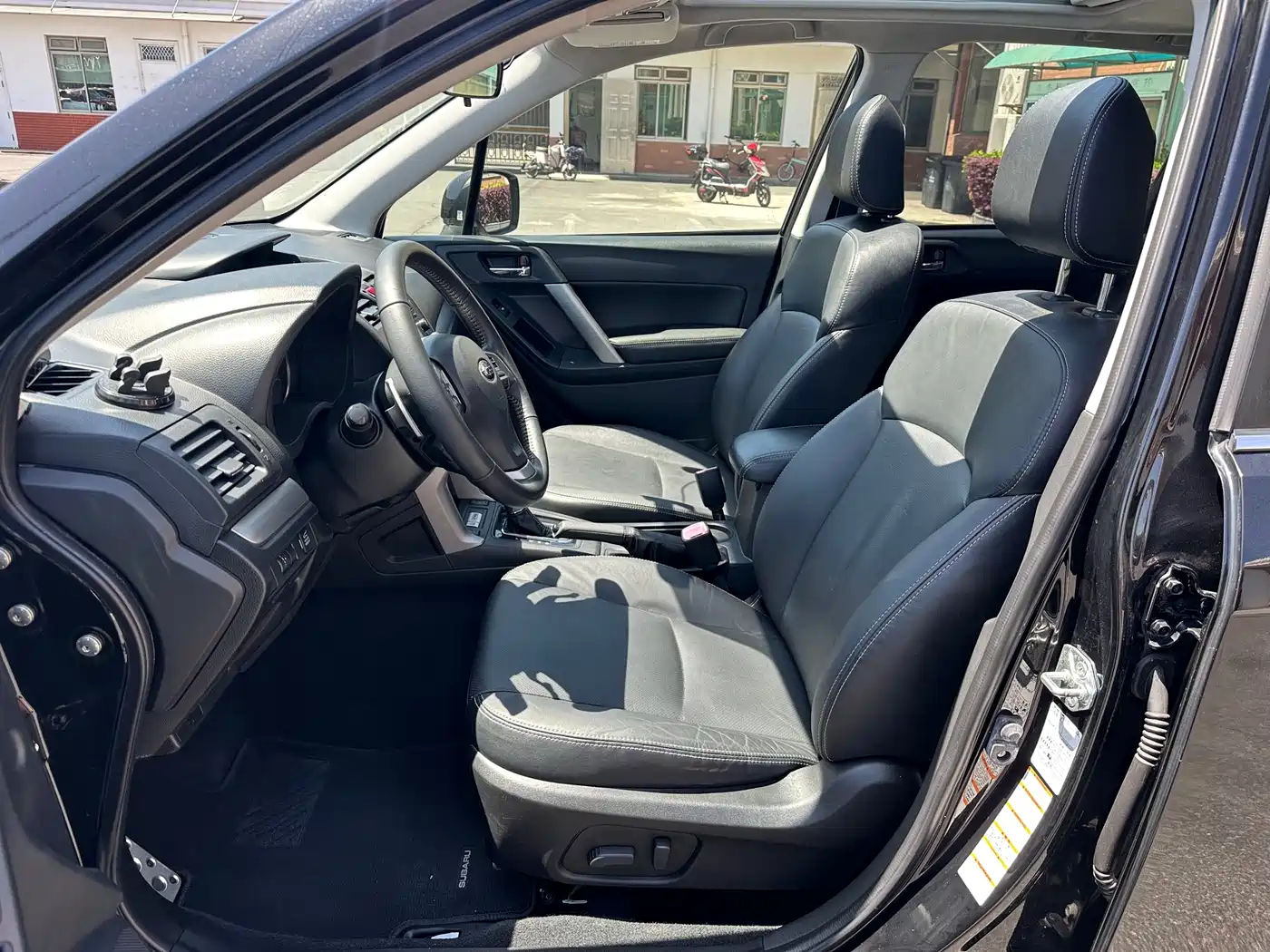 Subaru Forester 2013 2.5i Automatic Premium Edition фото 14