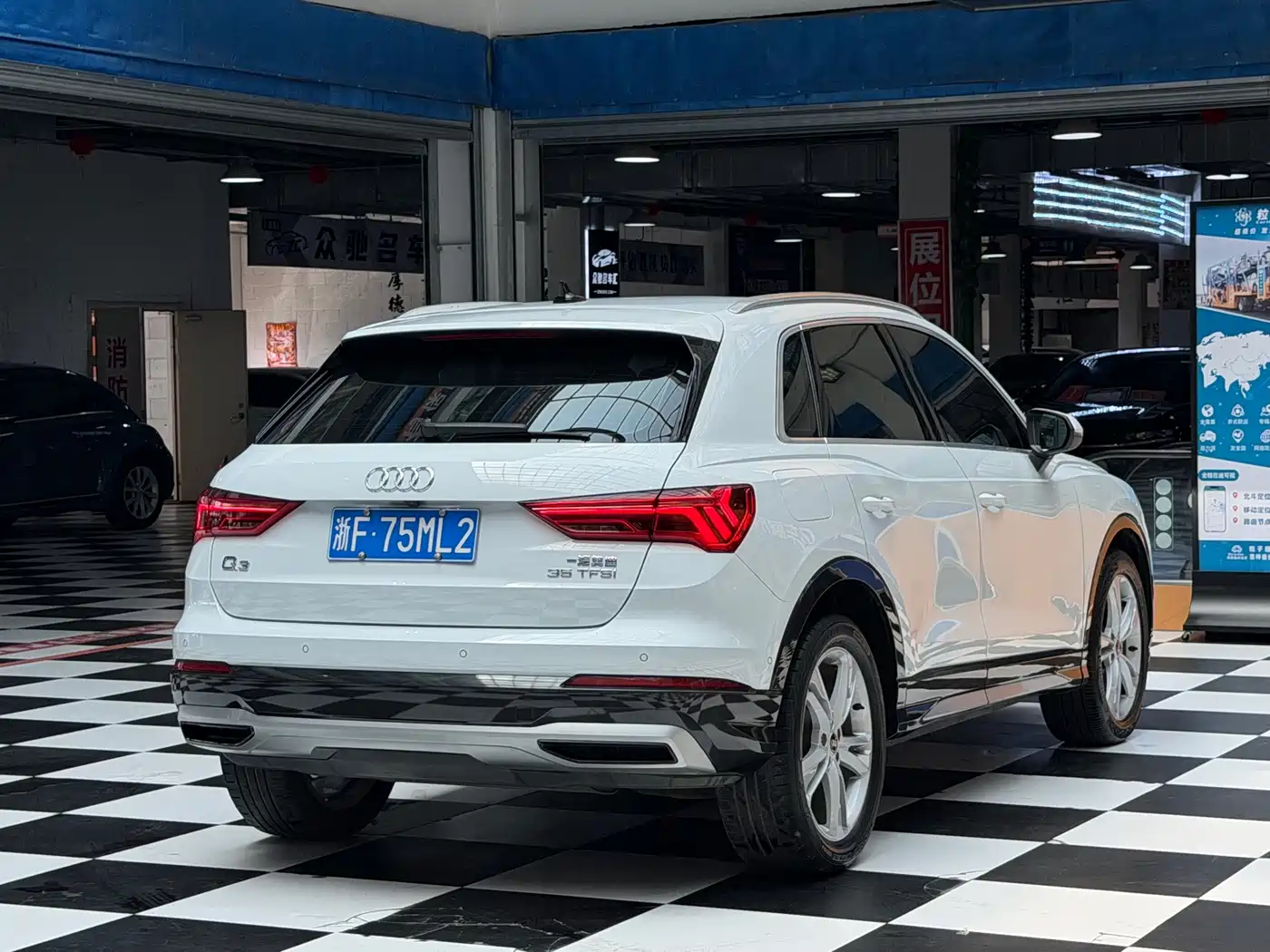 Audi Q3 2023 2023 35 TFSI Fashion Dynamic (1.4T)