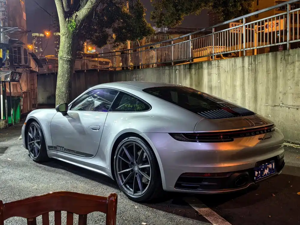 Porsche 911 2023 Carrera T 3.0T фото 9