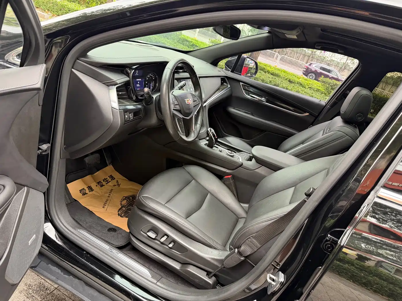 CADILLAC XT5