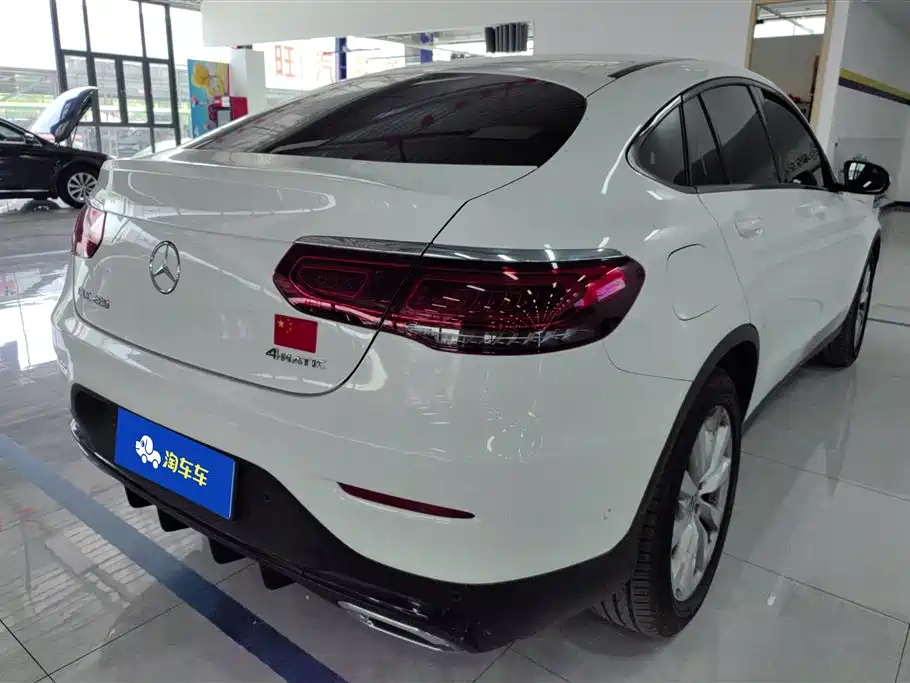 Mercedes-Benz GLC Coupe 2020 GLC 260 4MATIC Coupe SUV фото 3