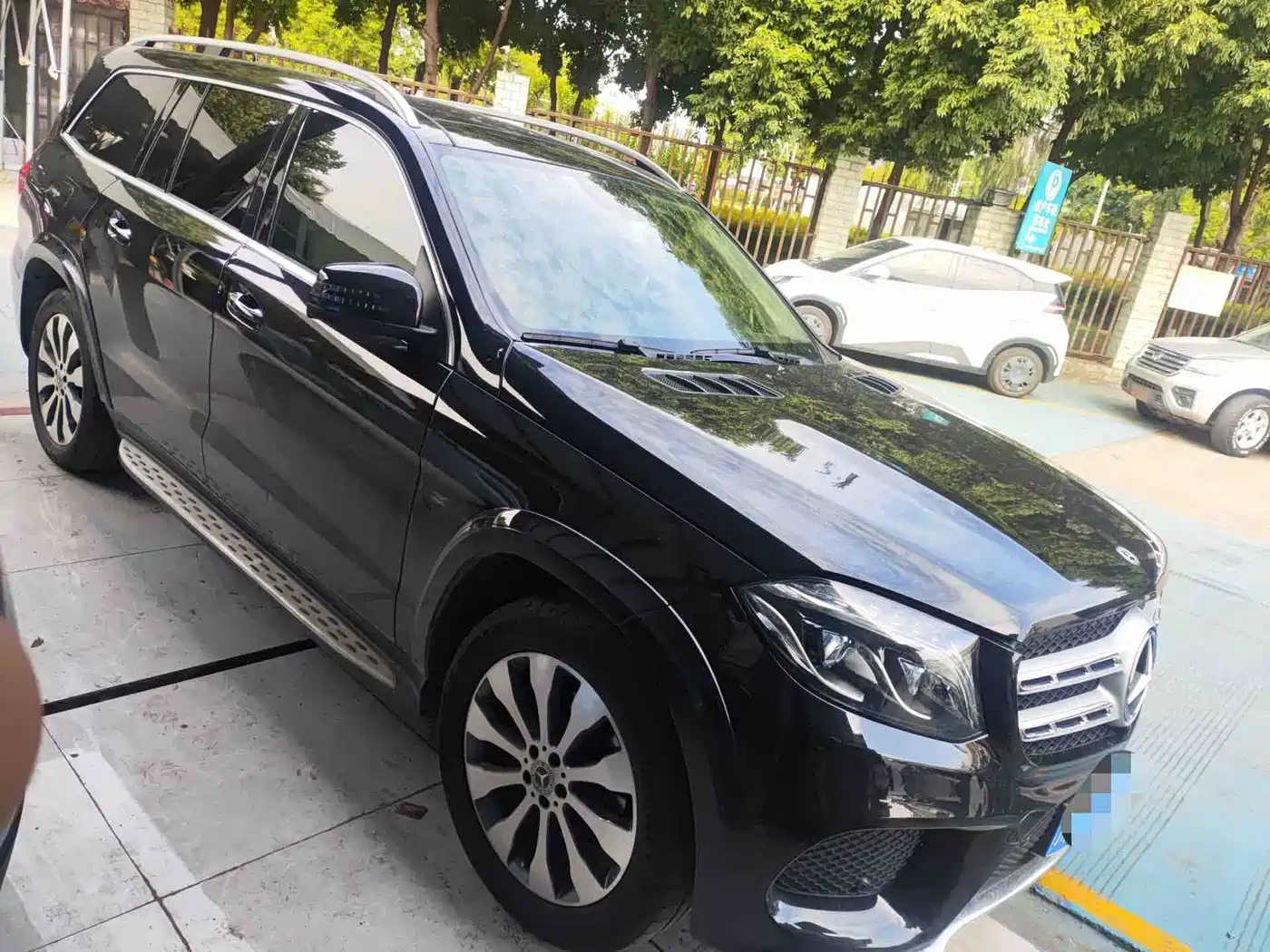 Mercedes-Benz GLS 2018 Facelift GLS 400 4MATIC Sport фото 4