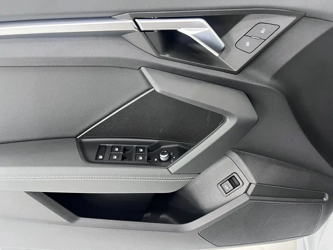 Audi A3 2023 A3L Limousine 35 TFSI Fashion Sport фото 8