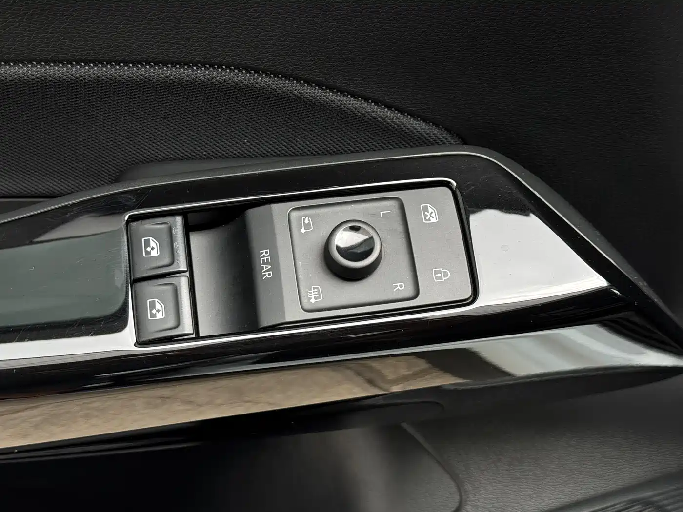Volkswagen ID.3 2023 Upgraded Pure Intelligence Edition фото 11