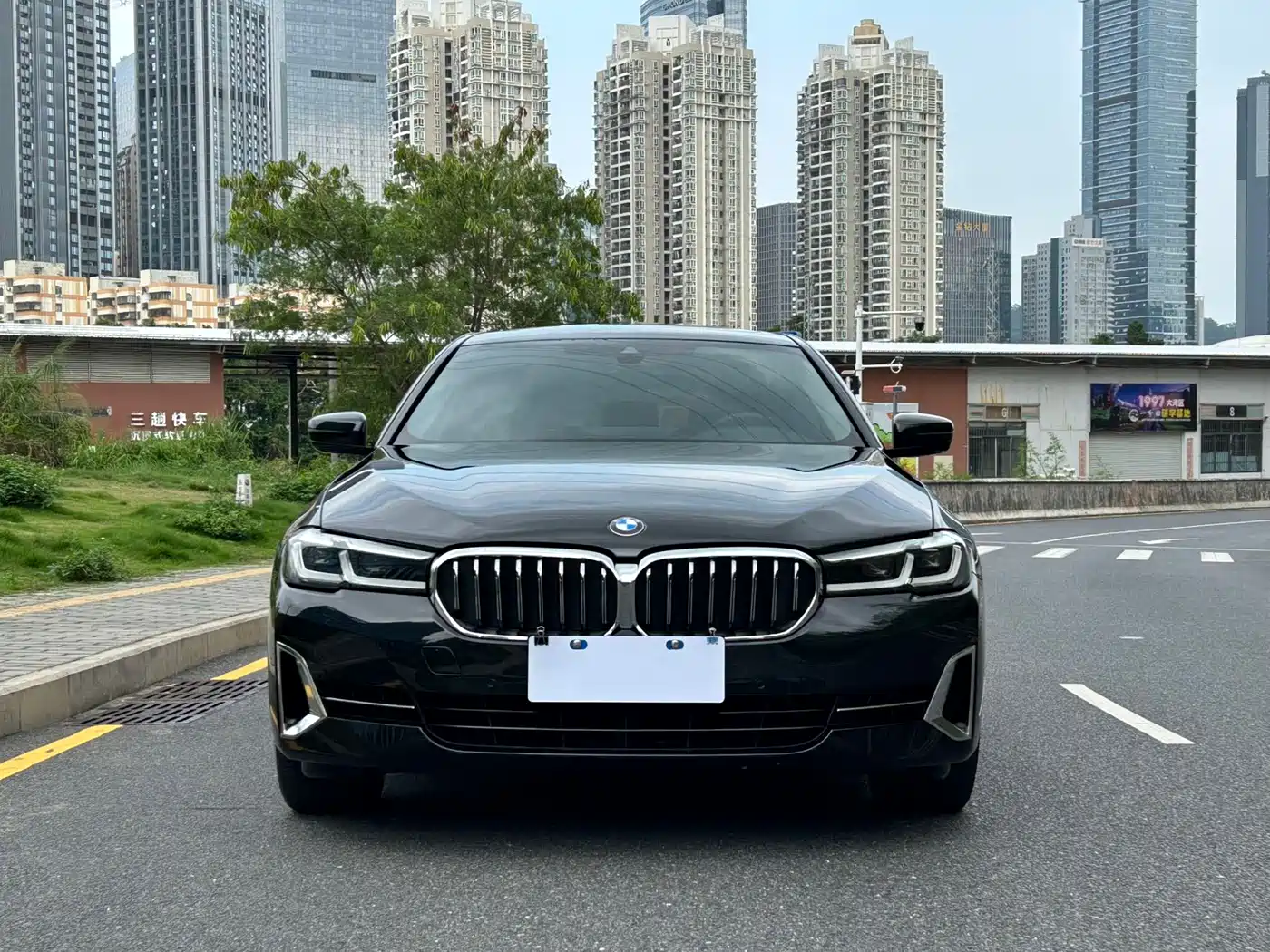 BMW 5 Series 2022 Facelift 530Li Leading Luxury Package фото 2
