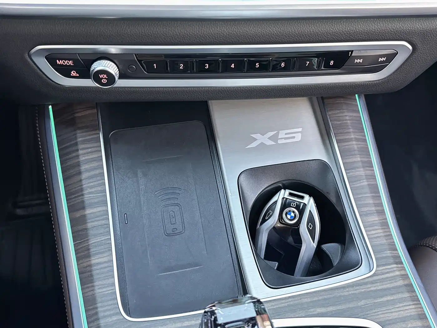 BMW X5 2022 Model xDrive 40Li M Sport Package фото 6