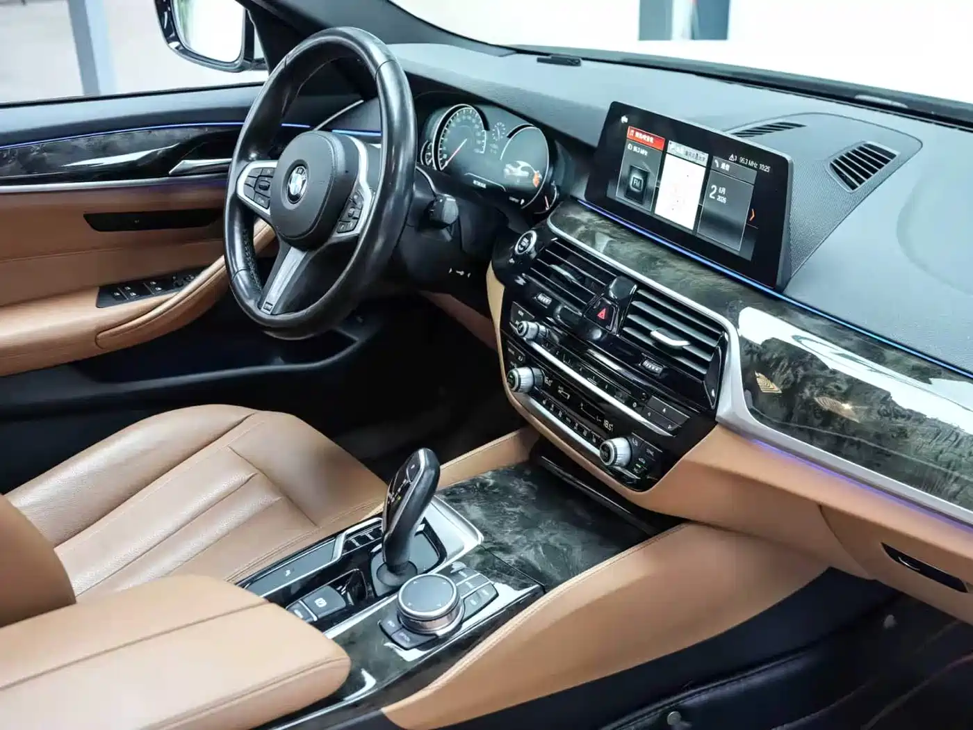 BMW 5 Series 2018 530Li Leading M Sport Package фото 8