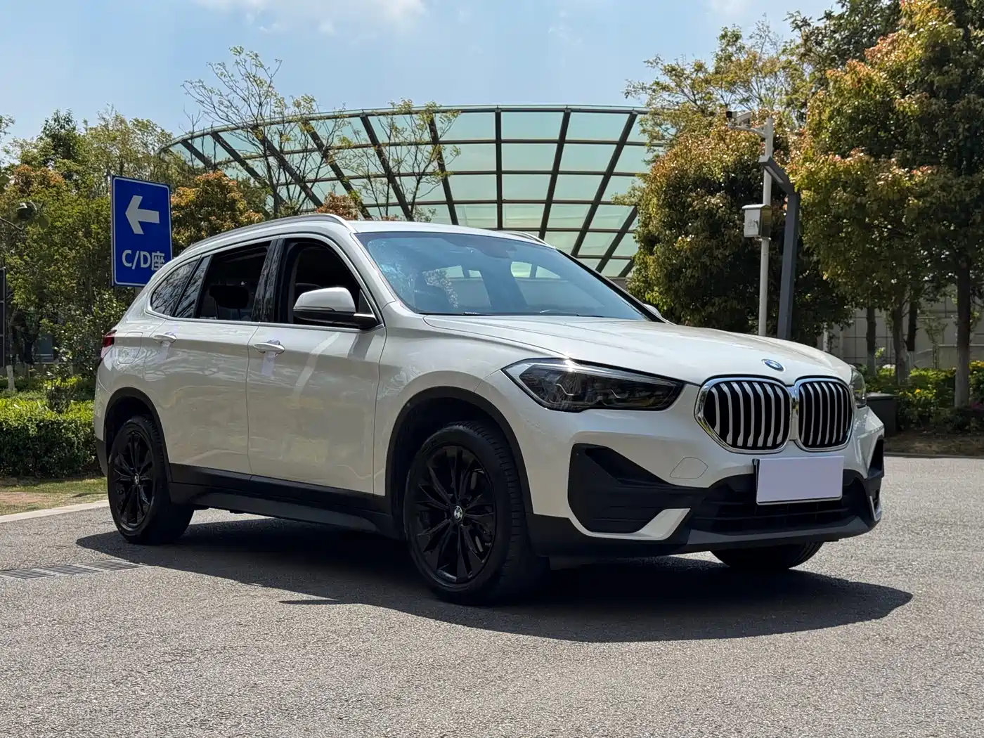 BMW X1 2020 sDrive20Li Fashion Model фото 3