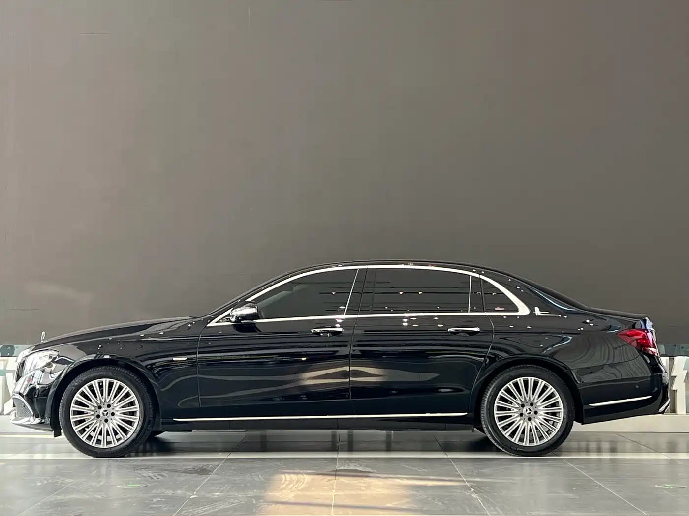Mercedes-Benz E-Class 2020 Facelift E 300 L Exclusive фото 3