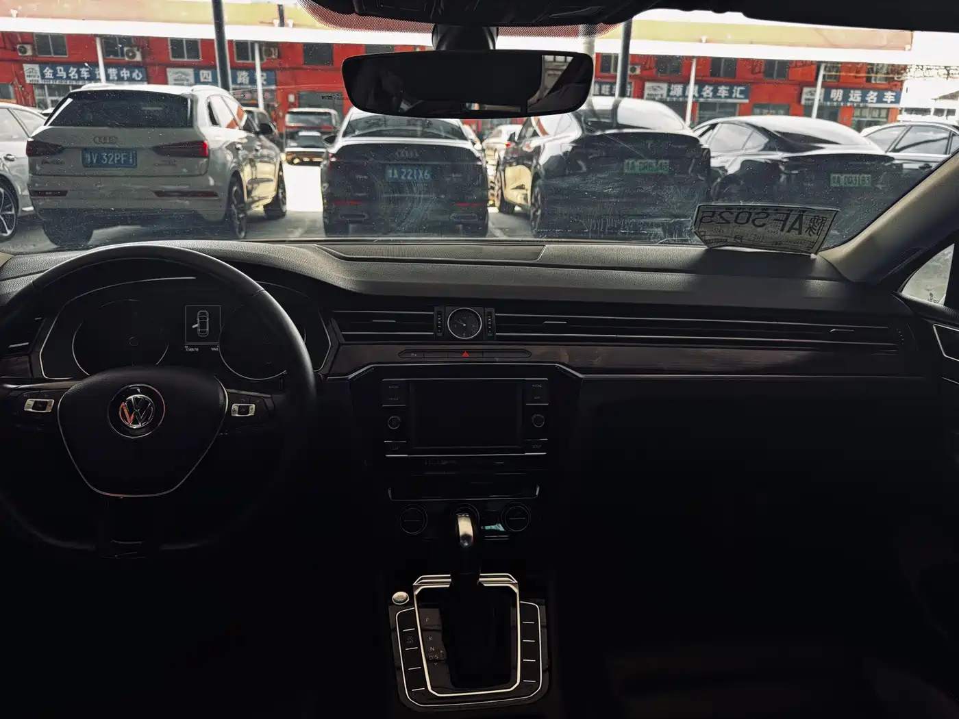Volkswagen Magotan 2018 Facelift 330TSI DSG Luxury фото 6