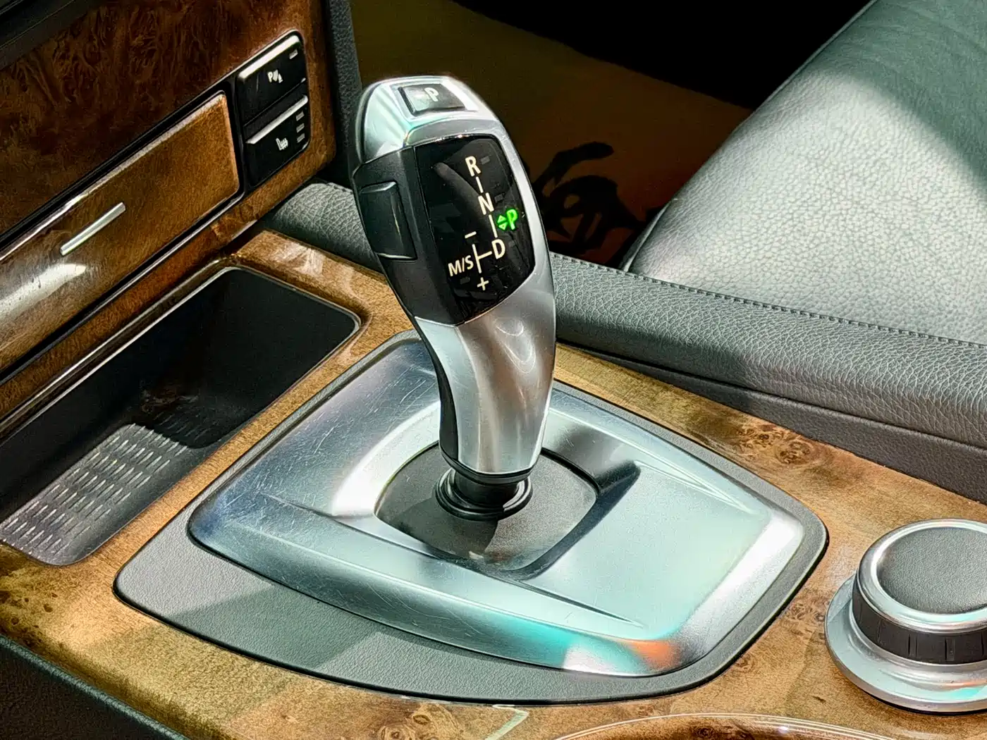 BMW 5 Series 2008 525Li Luxury фото 13