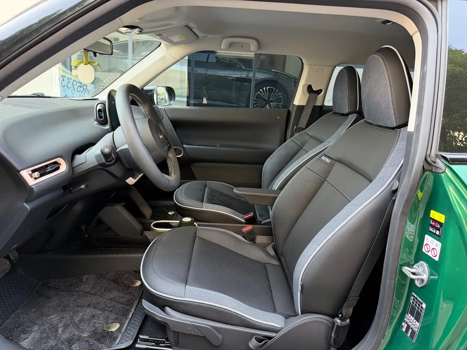 Фото 9 - MINI Electric MINI COOPER