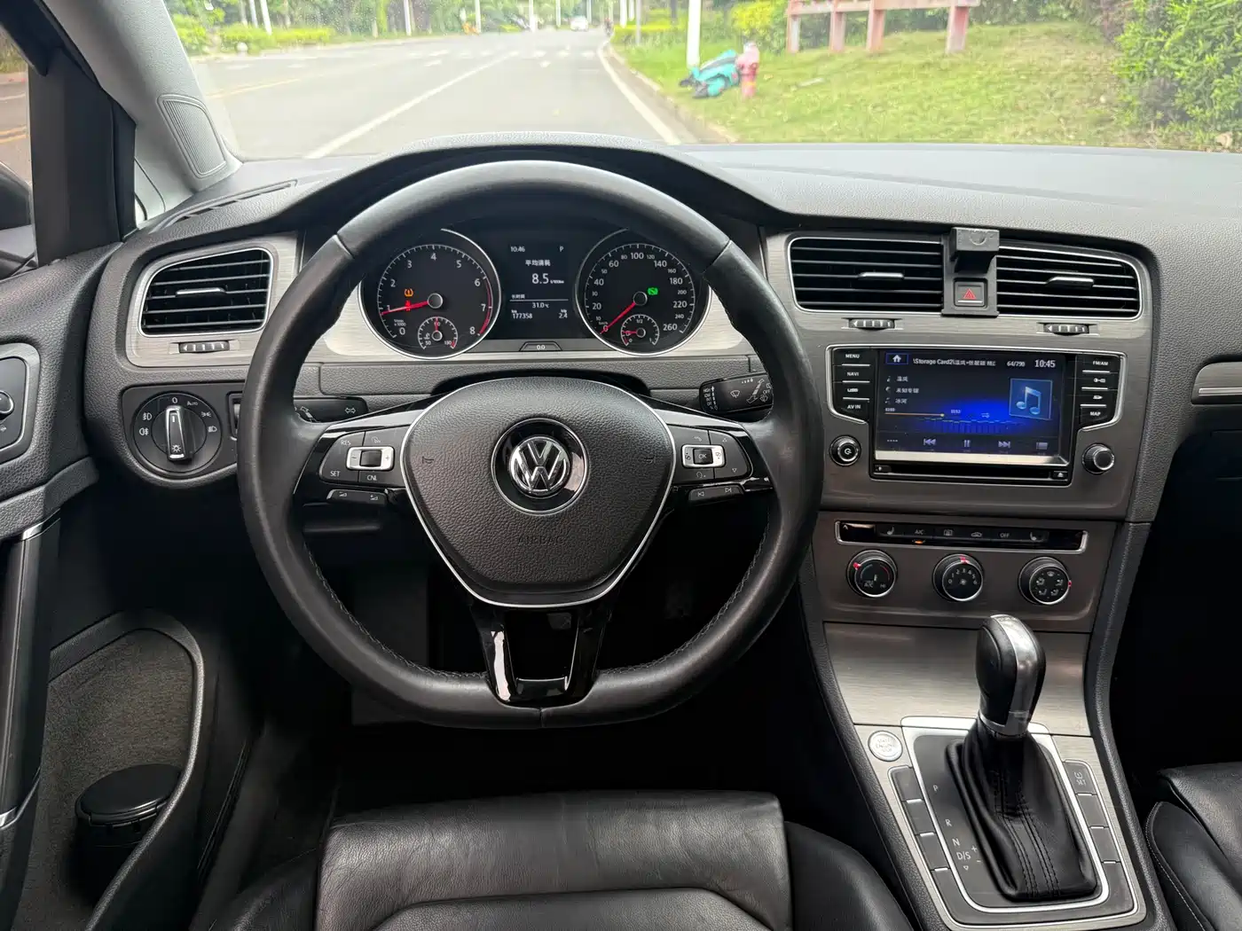 Volkswagen Golf 2014 1.4TSI Automatic Luxury фото 17