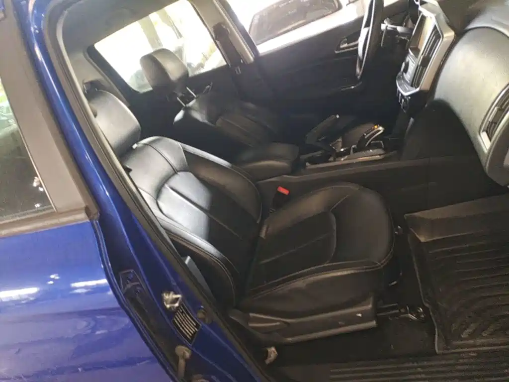Jiangling Yuhu 7 2021 2020 Model 2.0T Diesel Automatic 2WD Comfort Short Wheelbase China VI JX4D20A6L