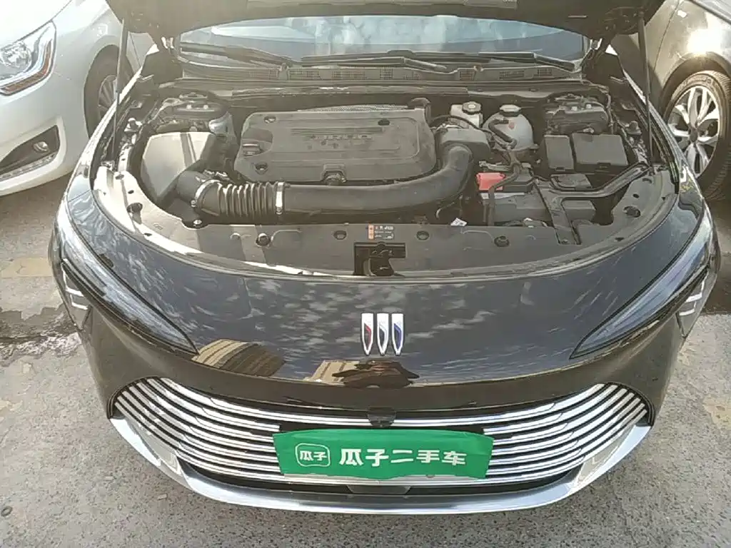 Buick LaCrosse 2025 2025 Model 28T Platinum Edition