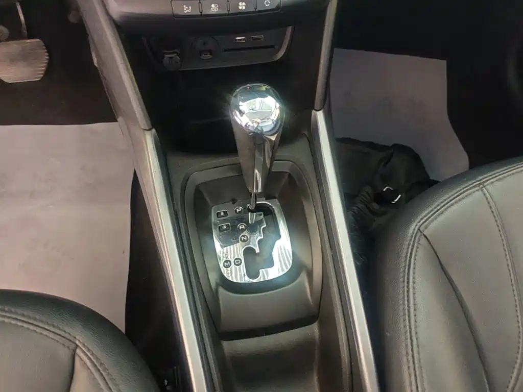 Photo 14 - Peugeot 2008