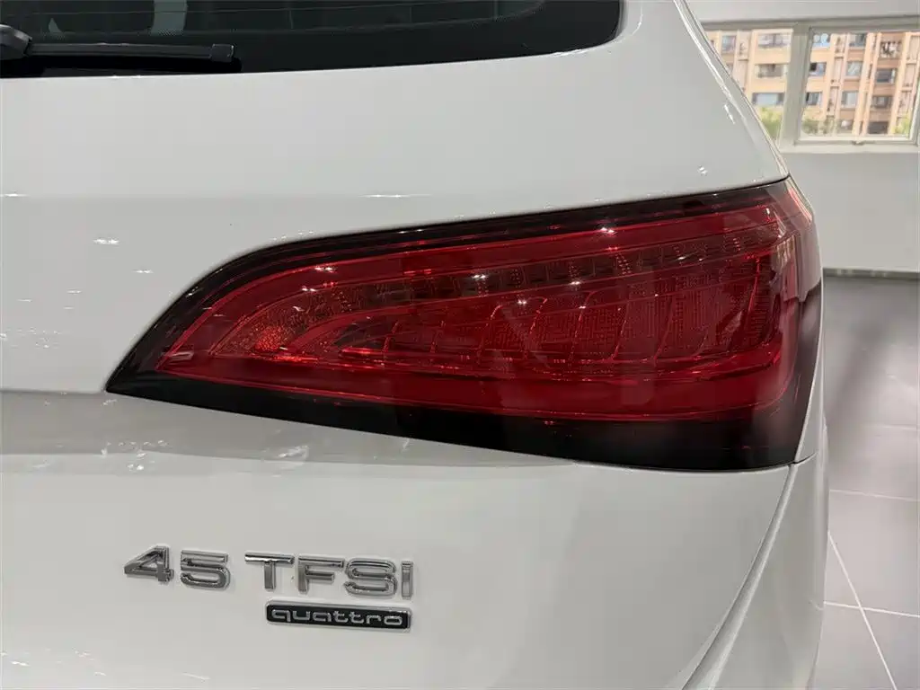 Audi Q5 (Import) 2016 2013 45 TFSI quattro Sport