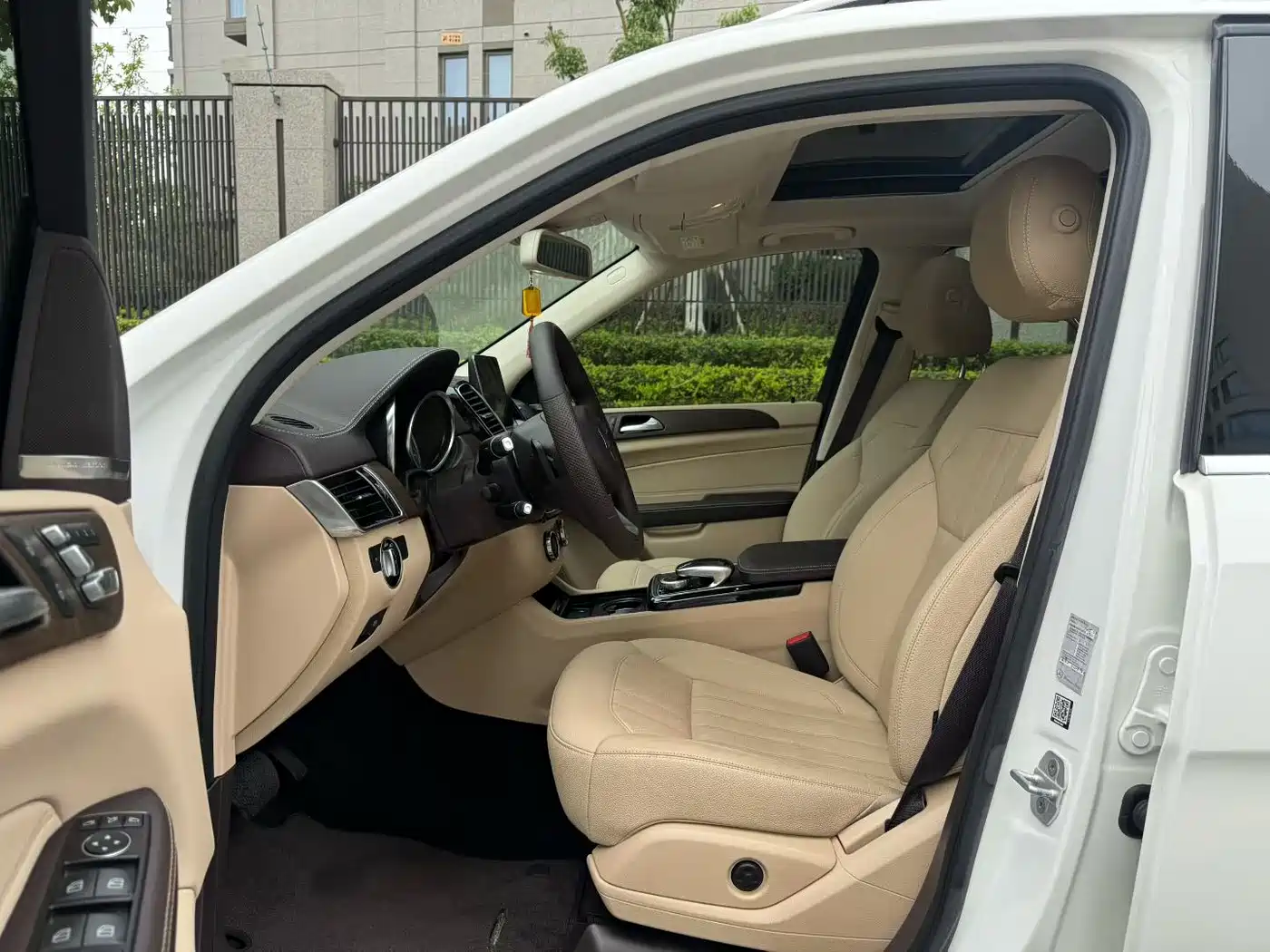 Mercedes-Benz GLE 2016 GLE 400 4MATIC фото 8