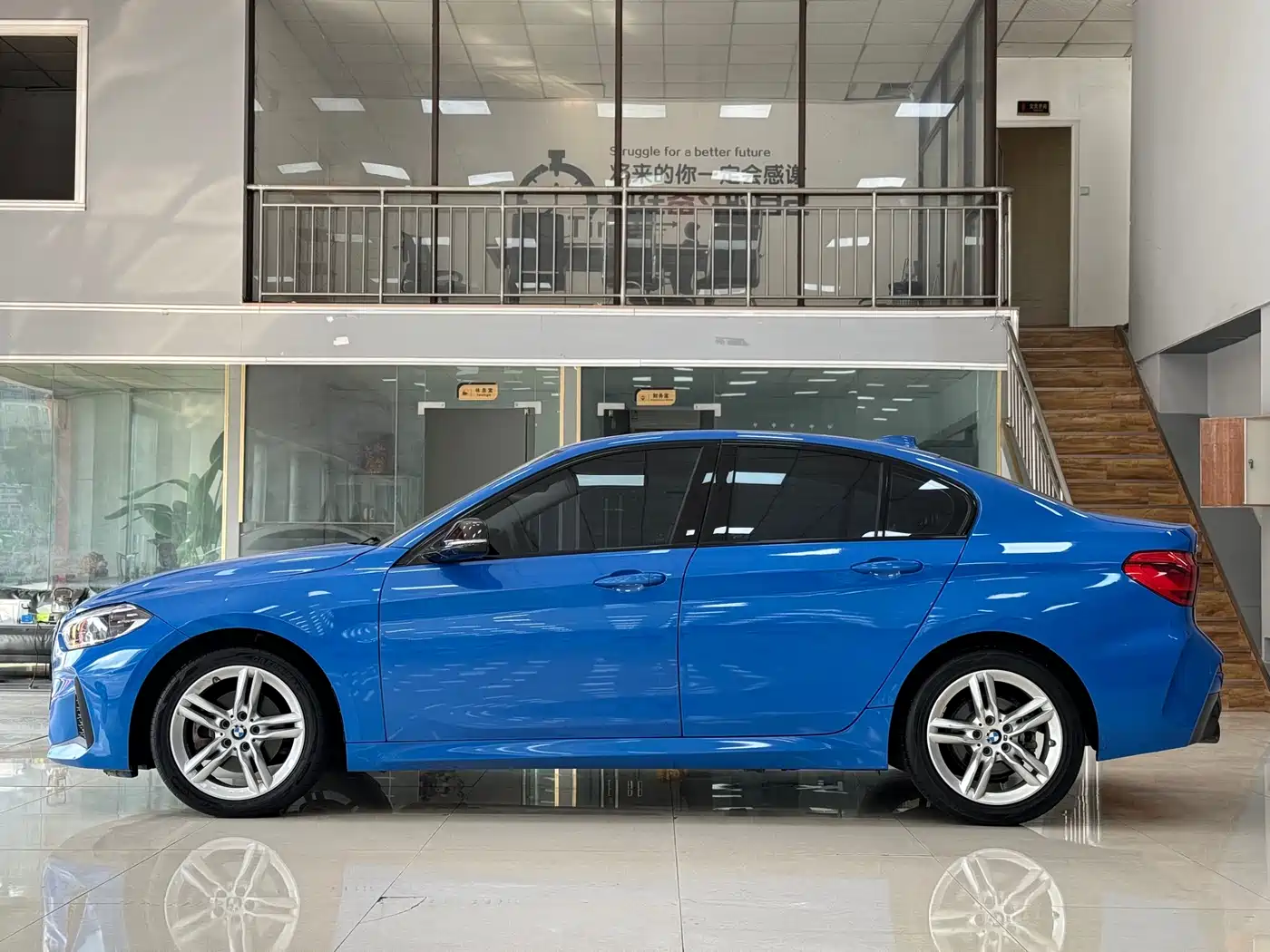BMW 1 Series 2022 120i M Sport фото 3
