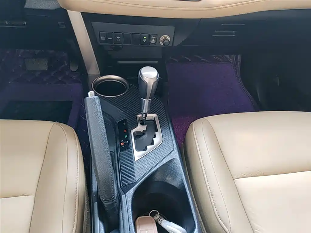 Toyota RAV4 Rongfang 2013 2.0L CVT 4WD Pioneer фото 14