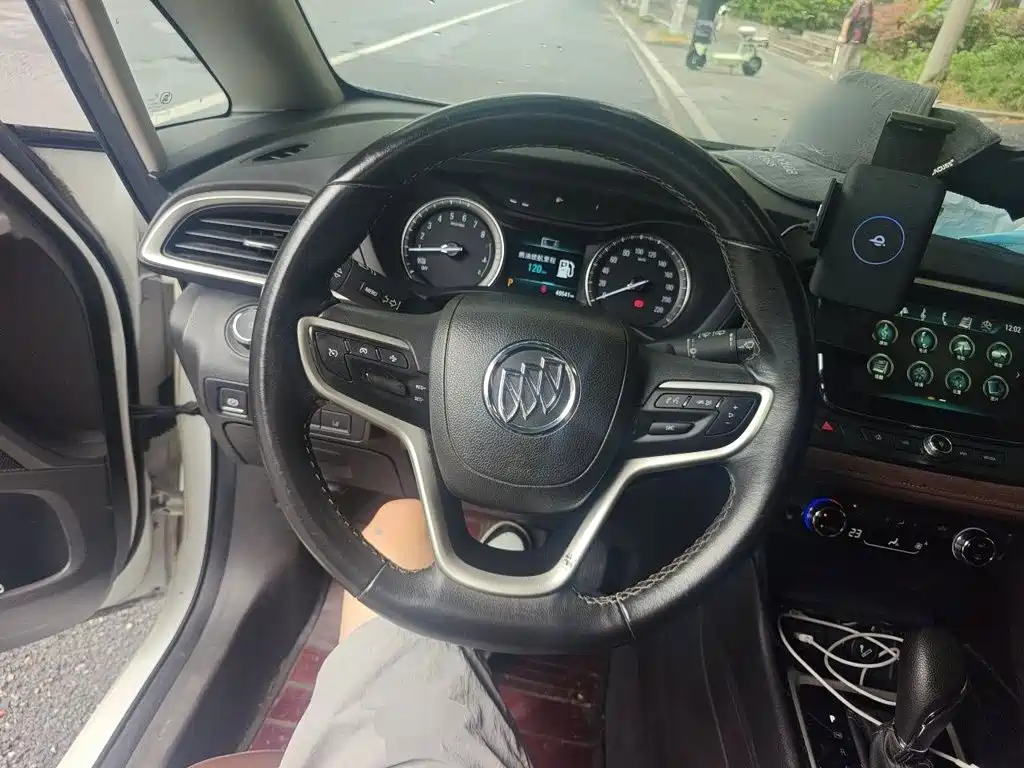 Buick GL6 2021 2019 18T 6-seat Connected Luxury China VI