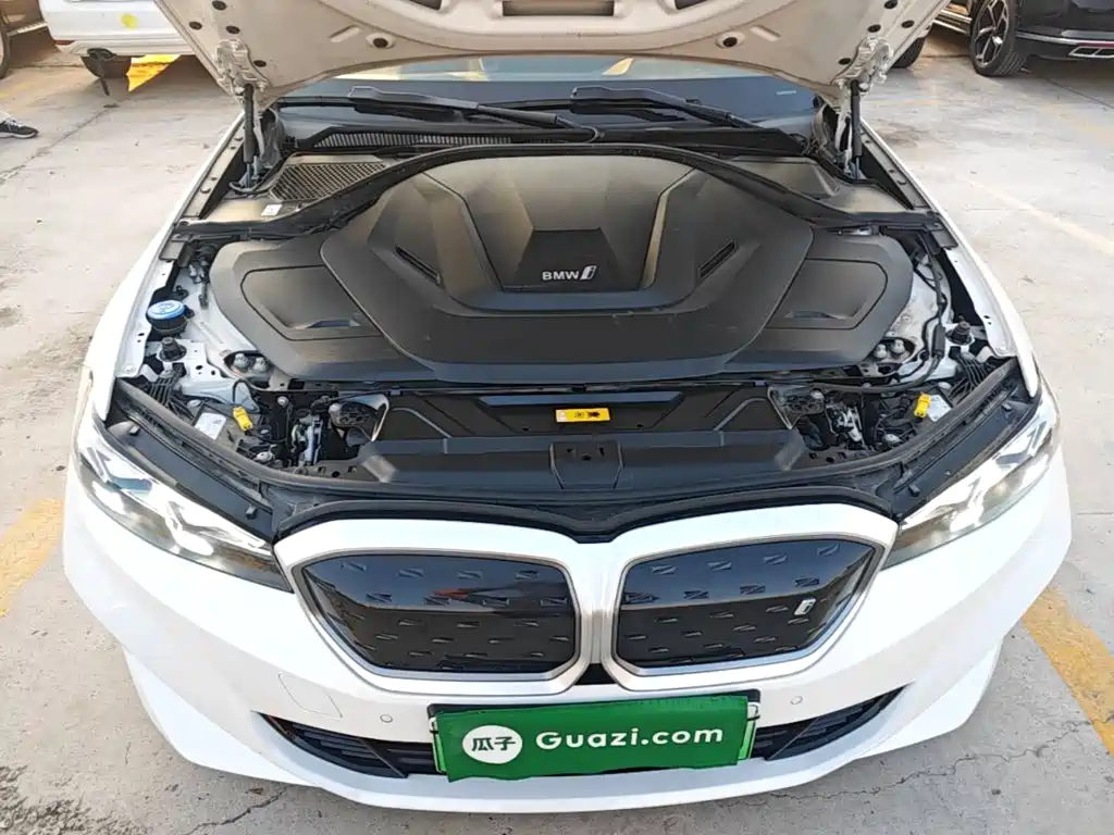 Фото 20 - BMW i3