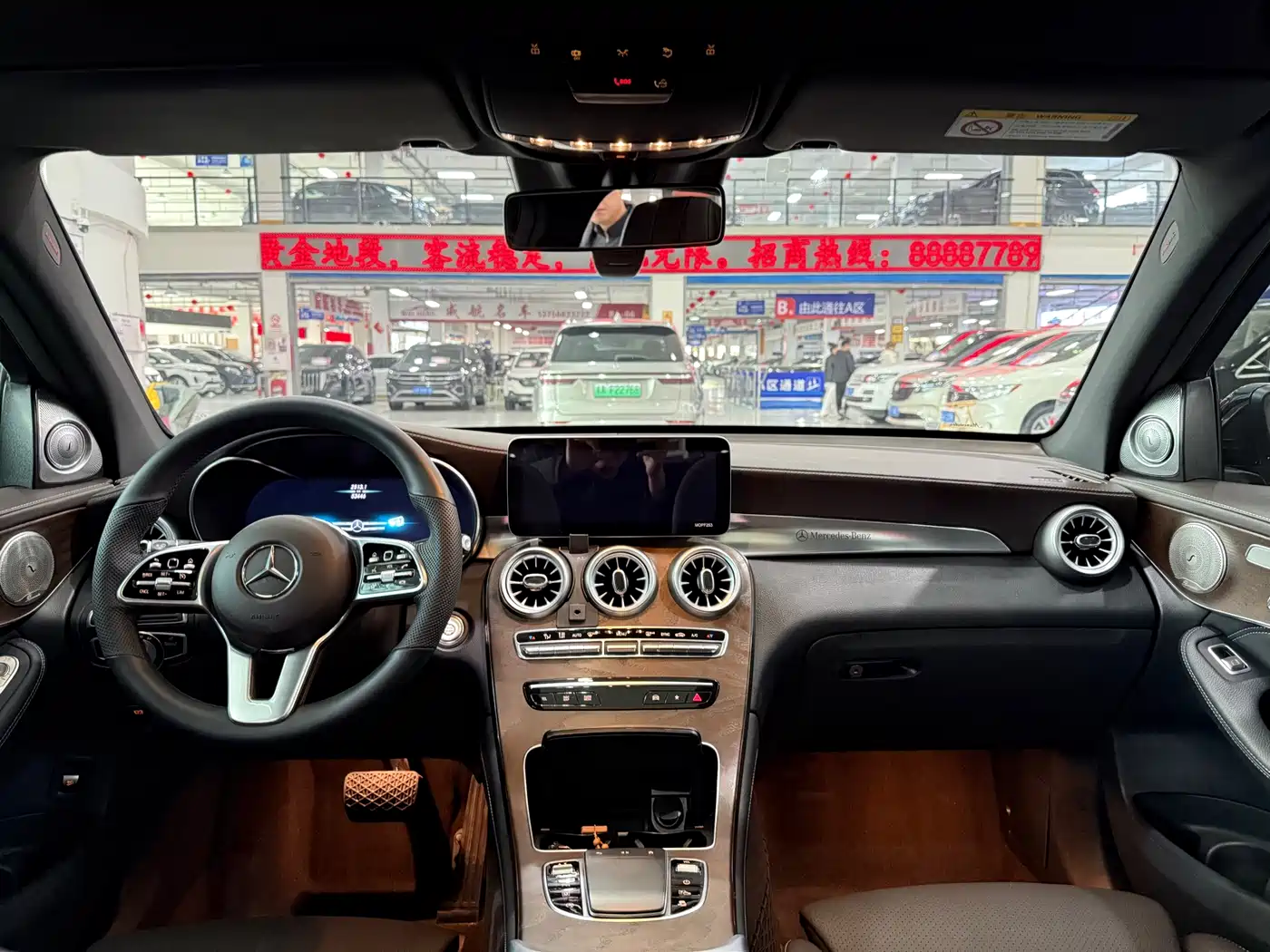 Mercedes-Benz GLC 2020 GLC 300 L 4MATIC Dynamic фото 4