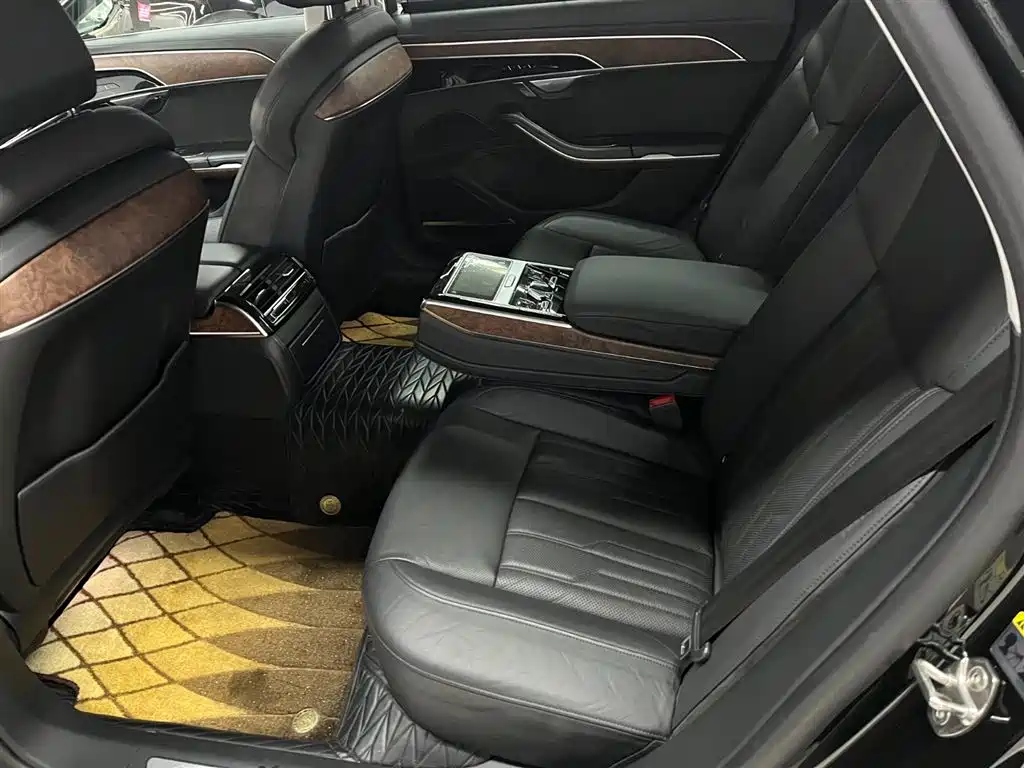 Audi A8 2019 Plus A8L 55 TFSI quattro Luxury фото 13