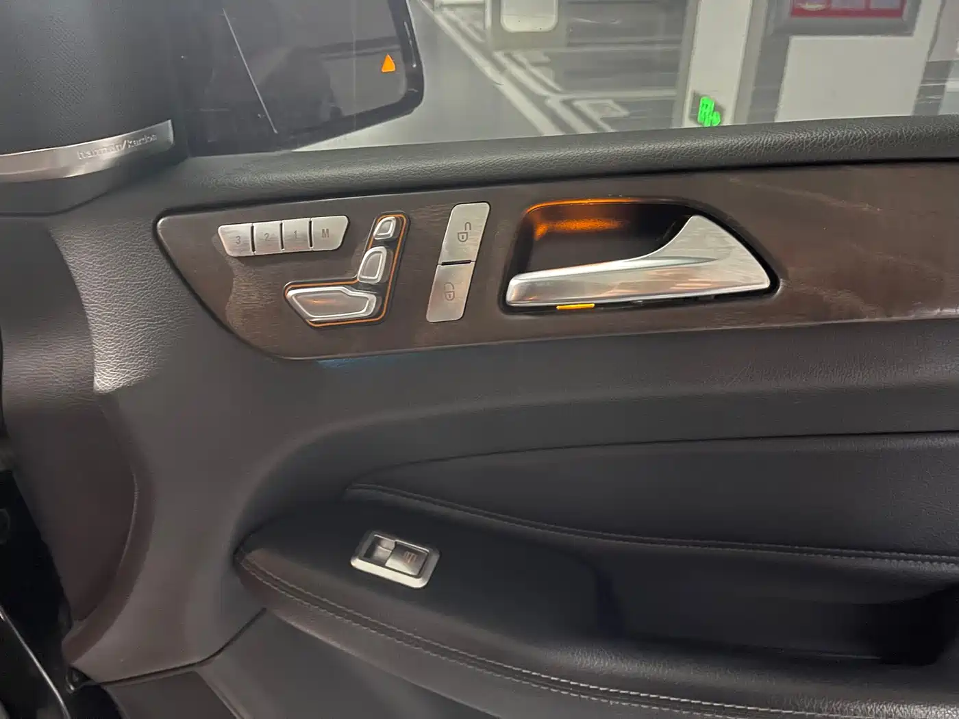 Mercedes-Benz GLS 2017 GLS 400 4MATIC Fashion фото 18