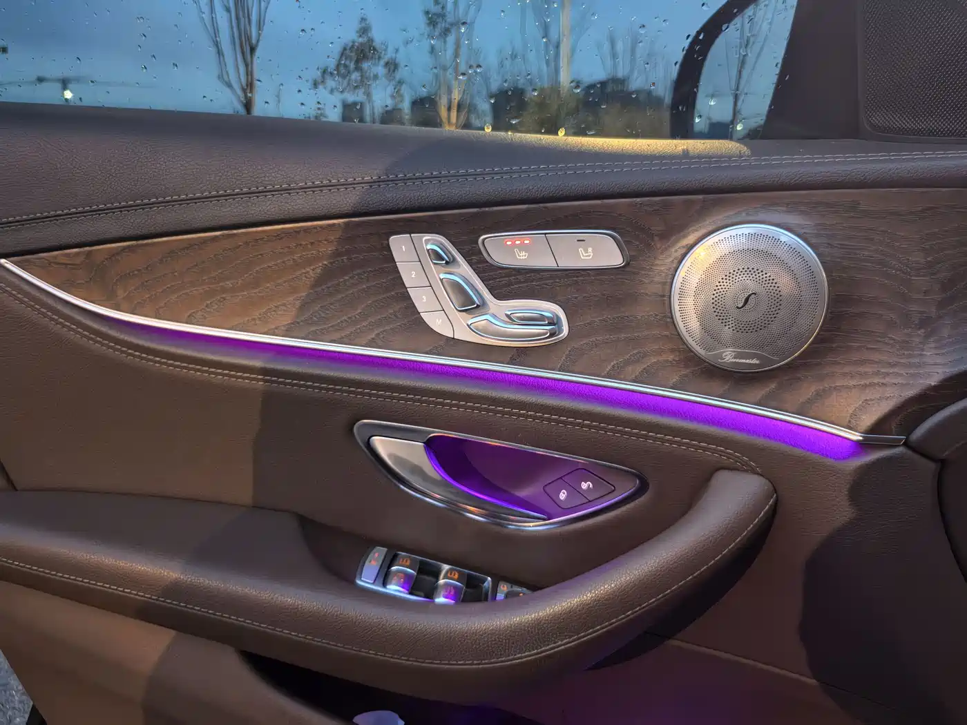 Mercedes-Benz E-Class 2019 E 300 L Luxury фото 8