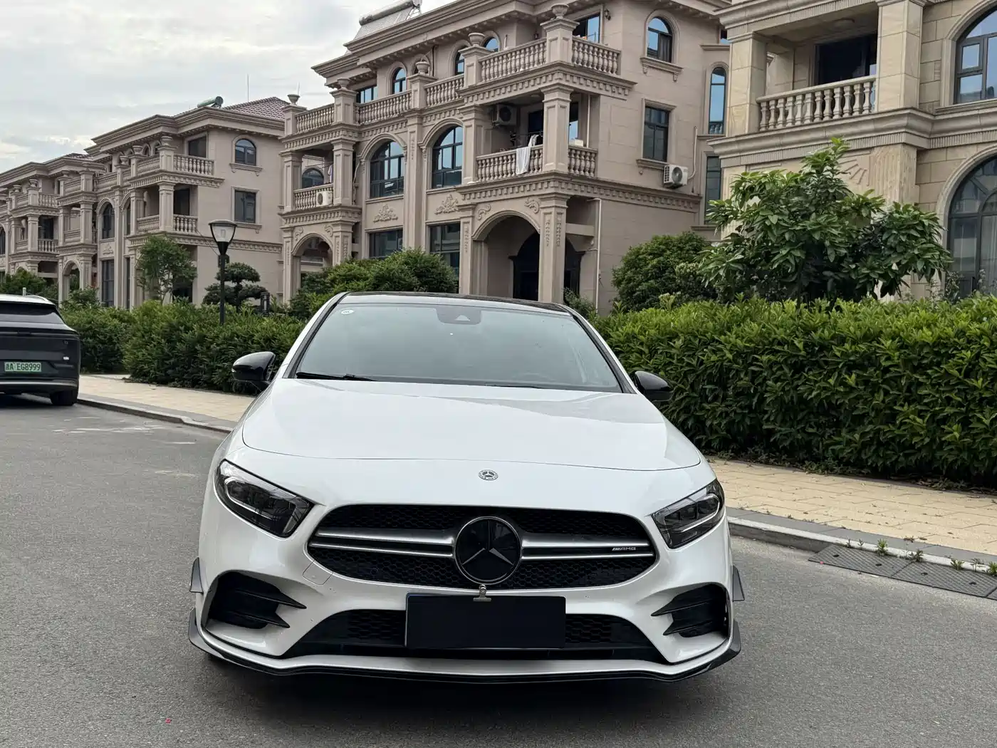 Mercedes-Benz A-Class AMG (Import) 2020 AMG A 35 4MATIC фото 2