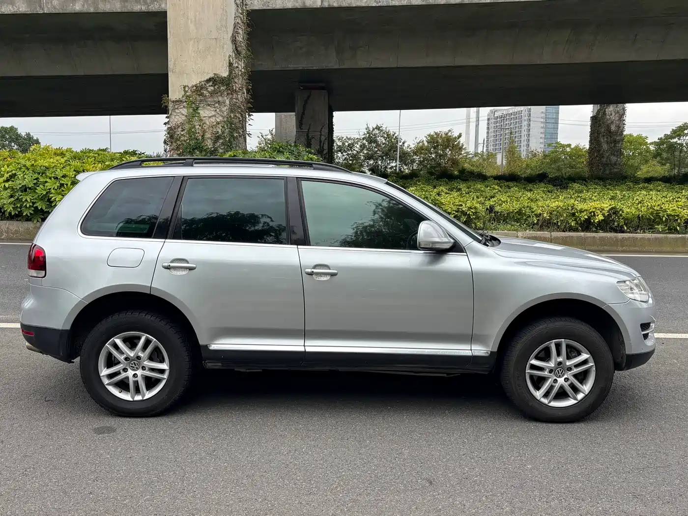 Volkswagen Touareg 2007 3.6L Luxury фото 4