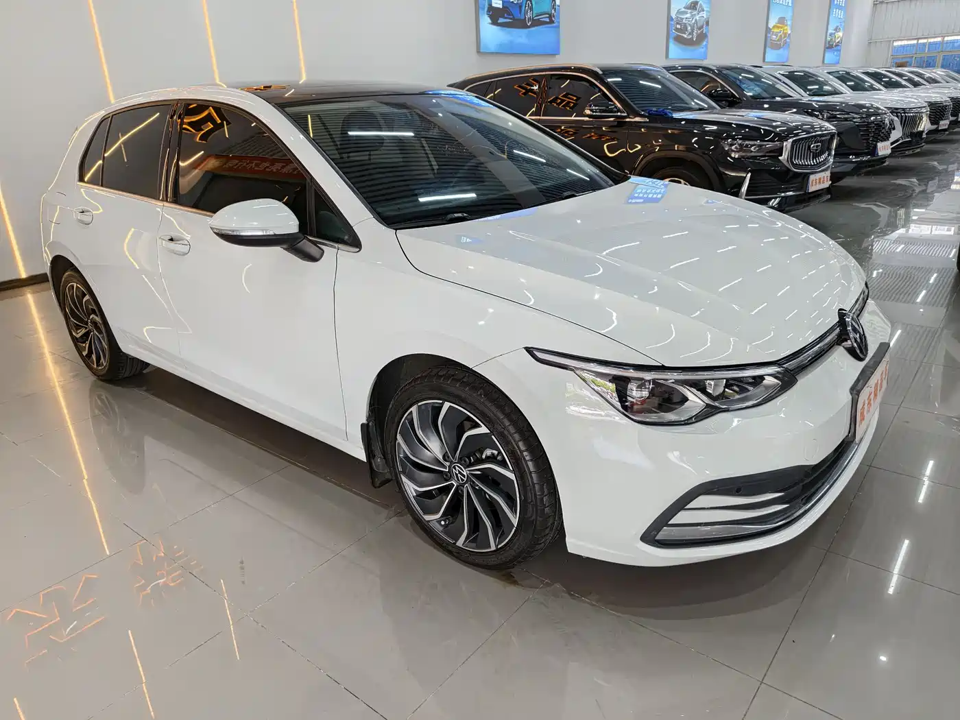 Volkswagen Golf 2023 280TSI DSG Pro фото 3