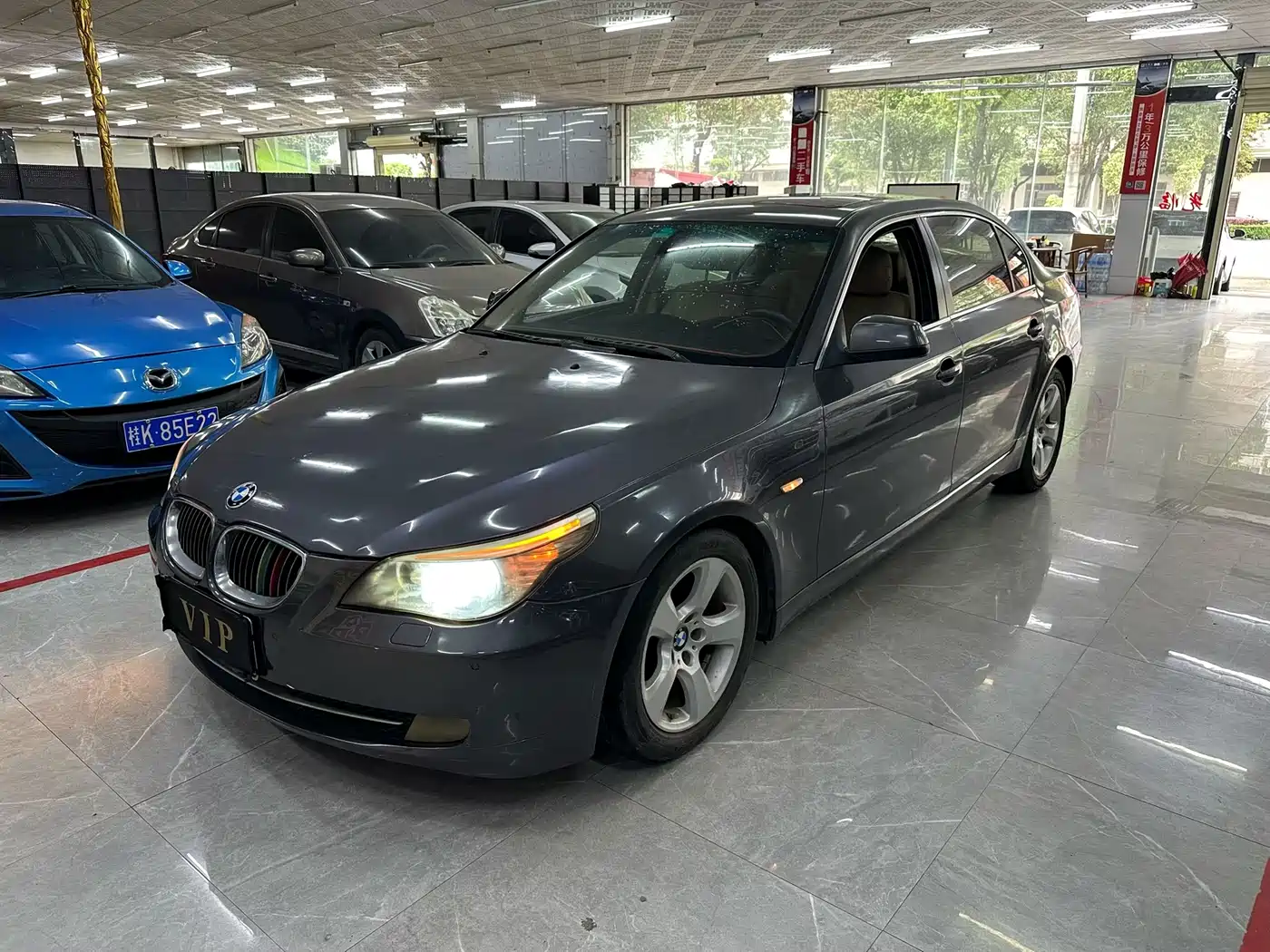 BMW 5 Series 2009 Model 523Li Premium