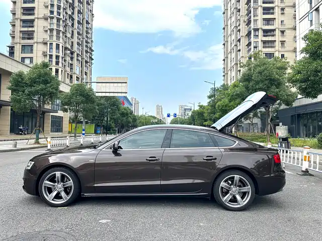 Audi A5 (Import) 2016 Facelift Sportback 45 TFSI Comfort — фото 3