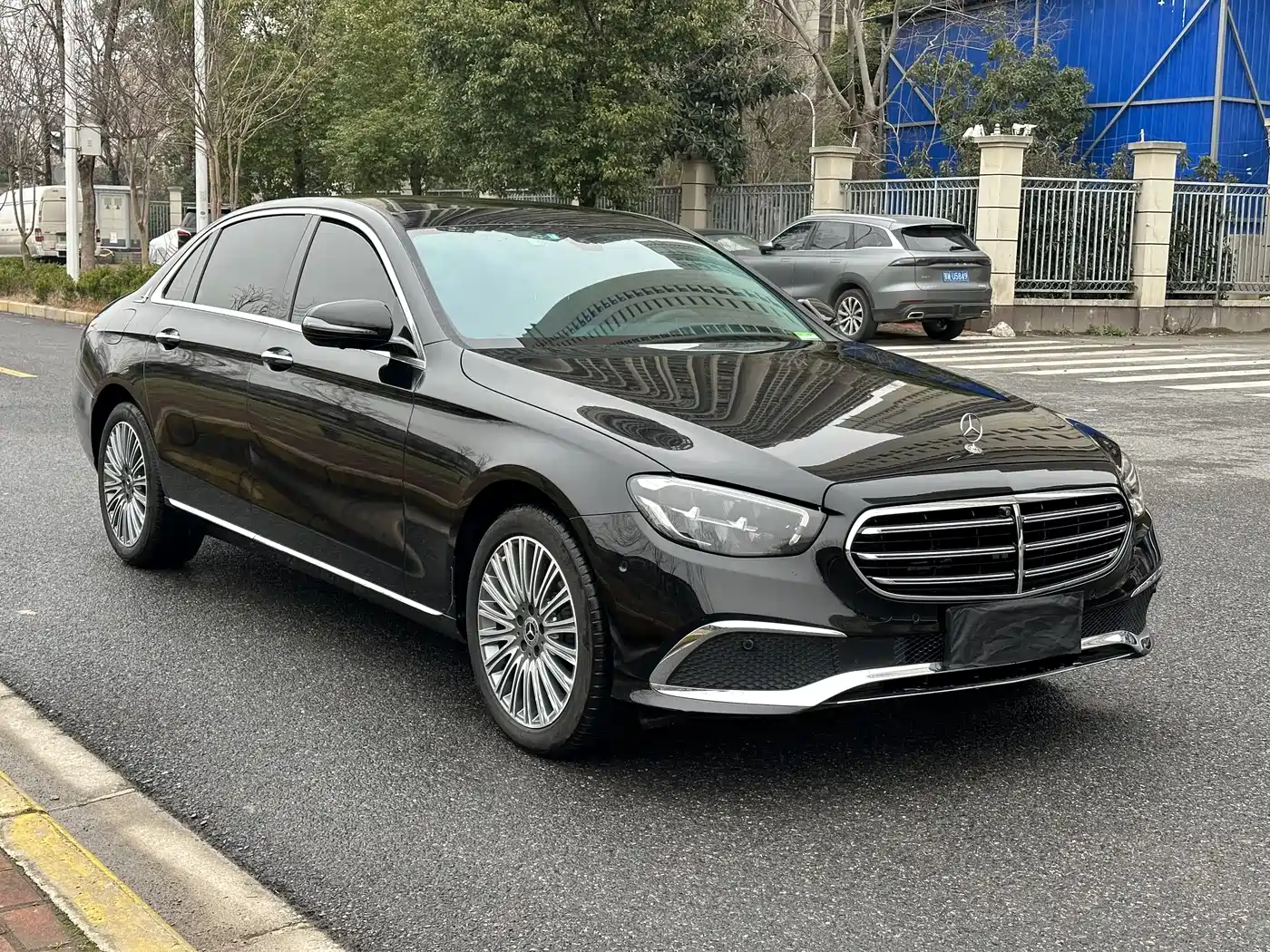  E CLASS
