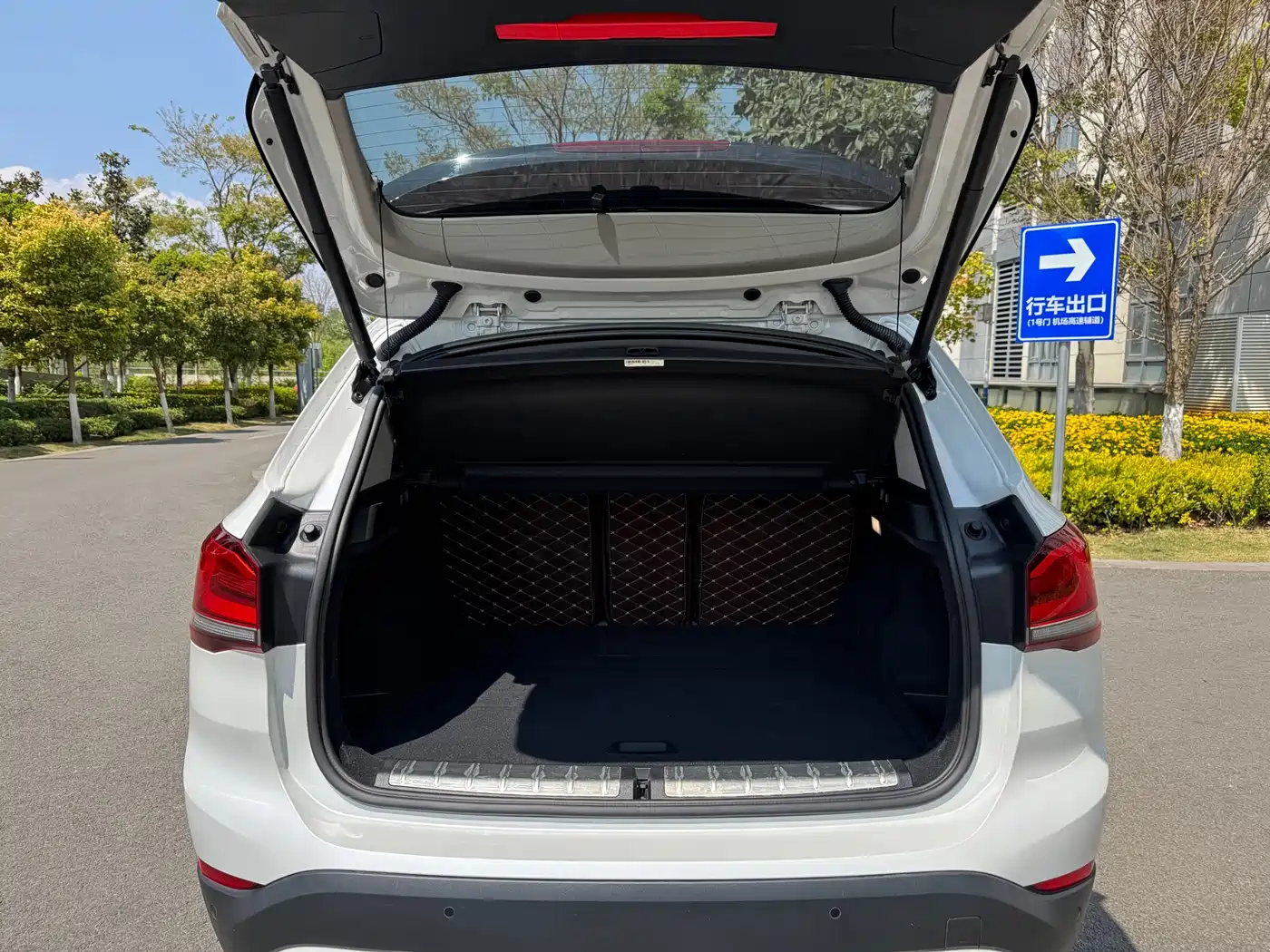 BMW X1 2020 sDrive20Li Fashion Model фото 8