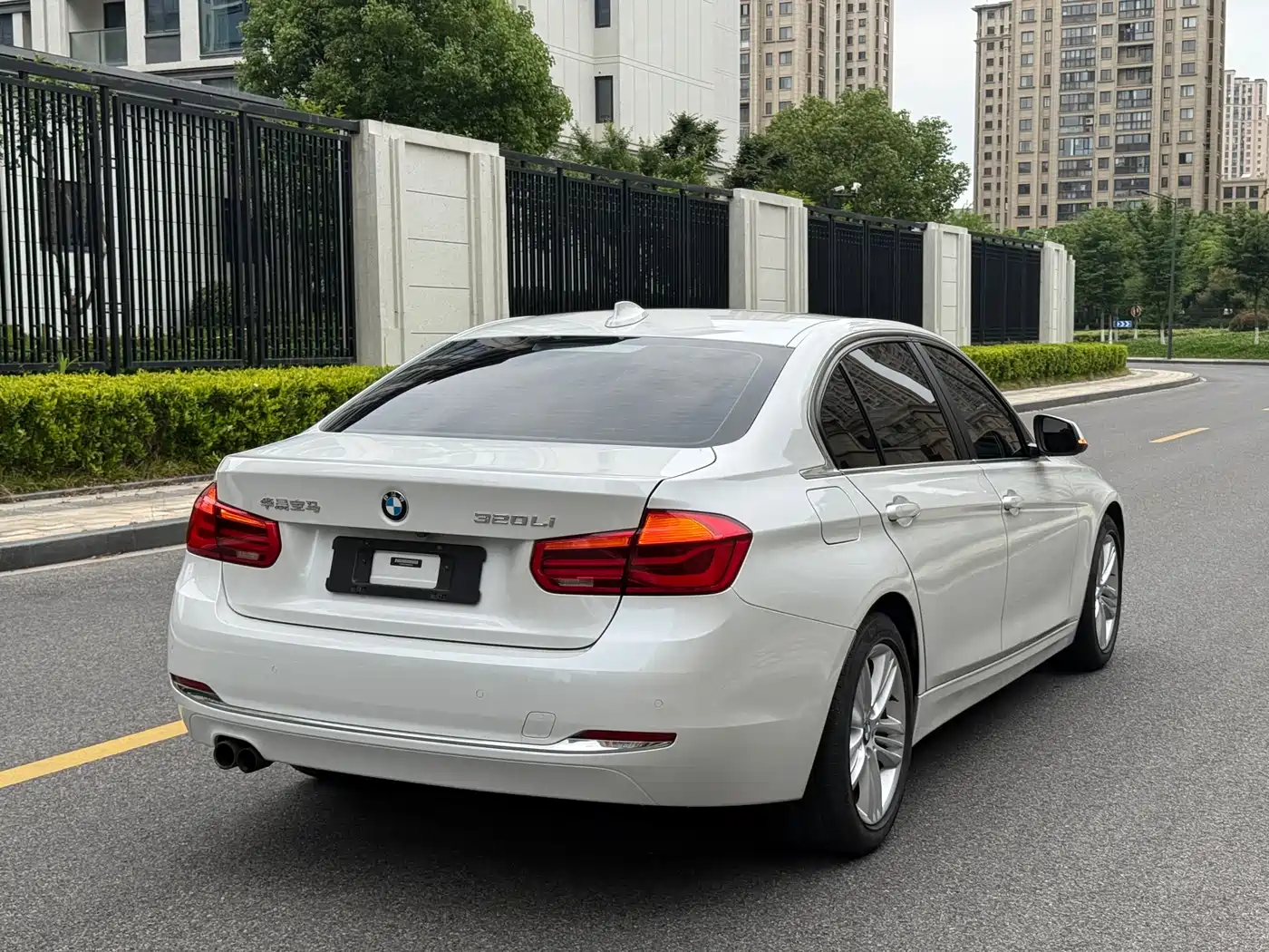 BMW 3 Series 2017 320Li Fashion фото 6