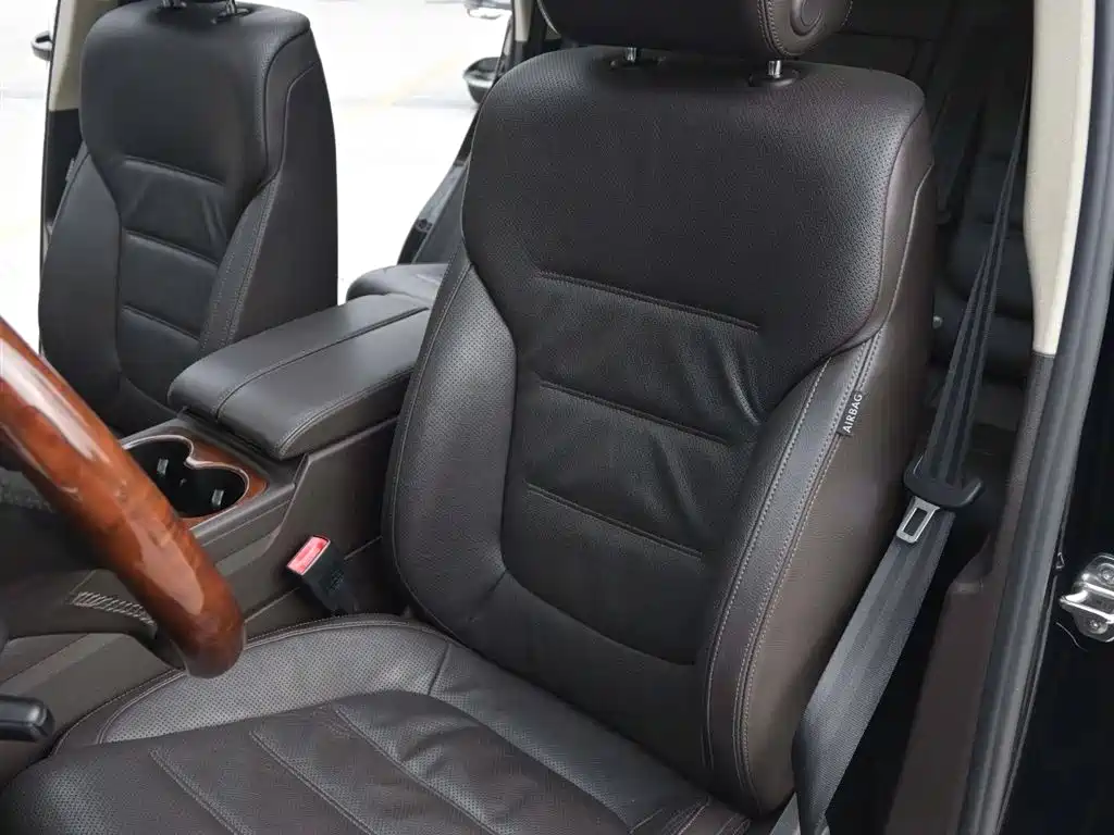 Volkswagen Touareg 2014 3.0TSI New Edge Edition фото 13