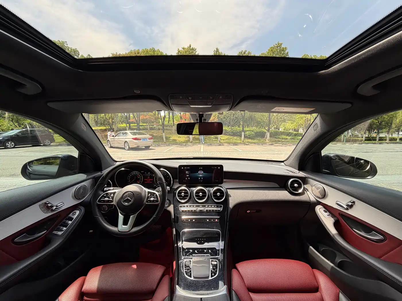 Mercedes-Benz GLC Coupe 2020 2020 GLC 260 4MATIC Coupe SUV