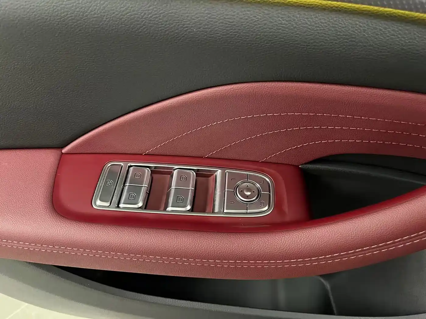 Hongqi H5 2023 2.0T Auto Smart Connect Flag Comfort фото 21