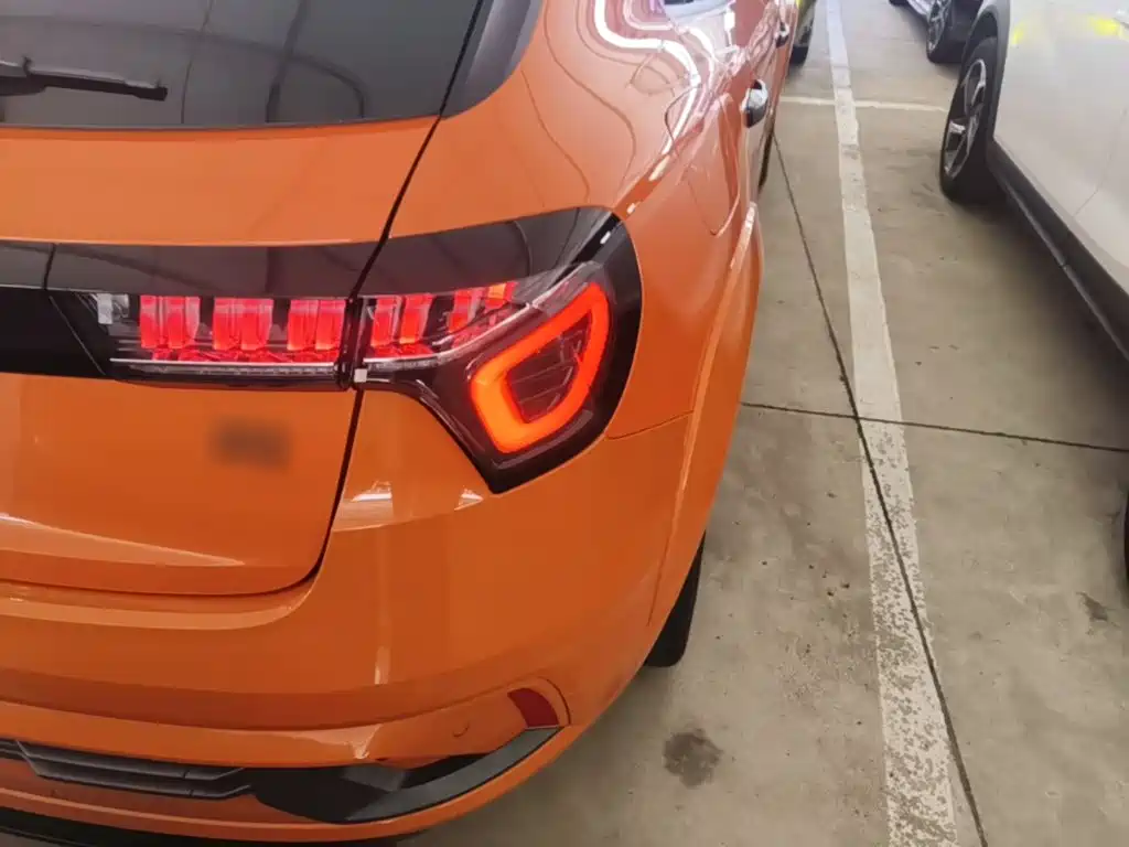Lynk & Co 02 Hatchback 2023 2021 2.0TD Halo